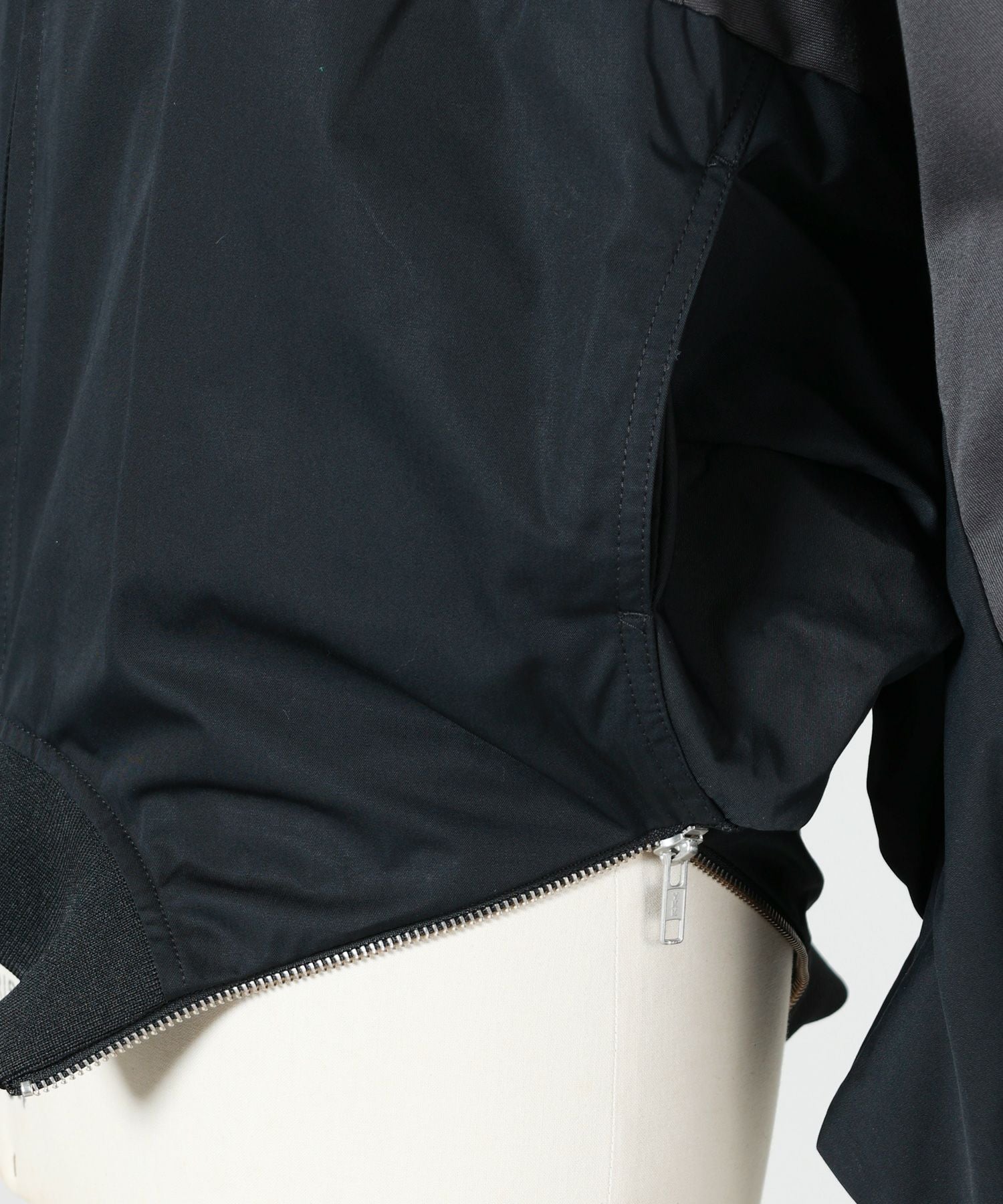 MM6 Maison Margiela(エムエムシックス メゾン マルジェラ)】 ミラード
