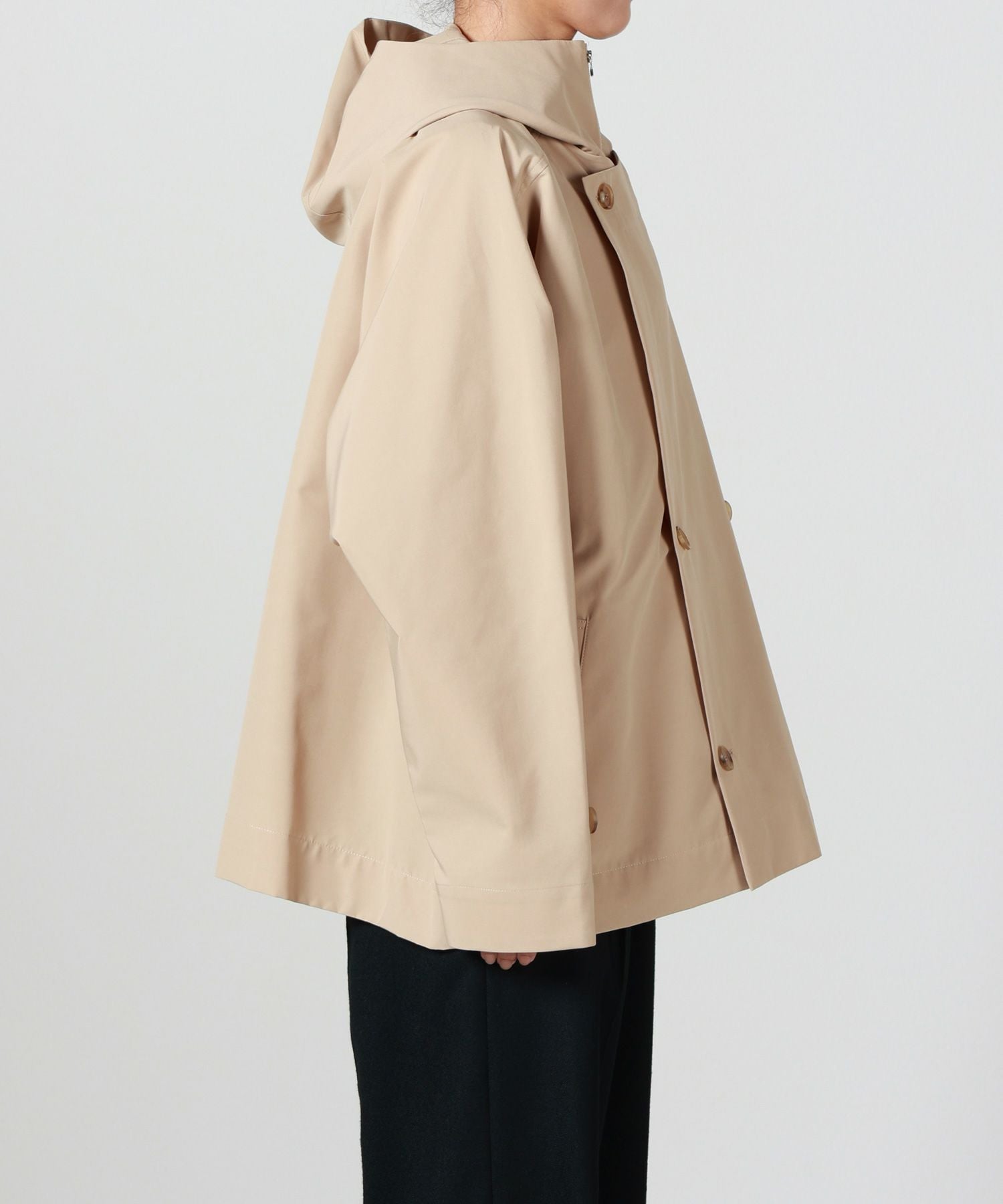 VACHEMENT(ヴァシュモン)】 シェルタフタ ショートCT コート｜PARIGOT