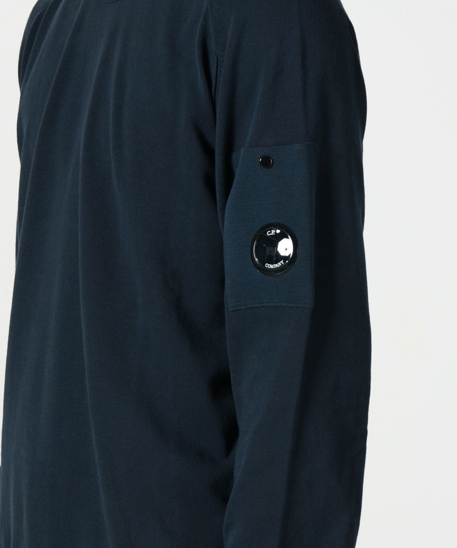 C.P. Company(シーピーカンパニー)】 CTTN CREPE CREWNECK LENS