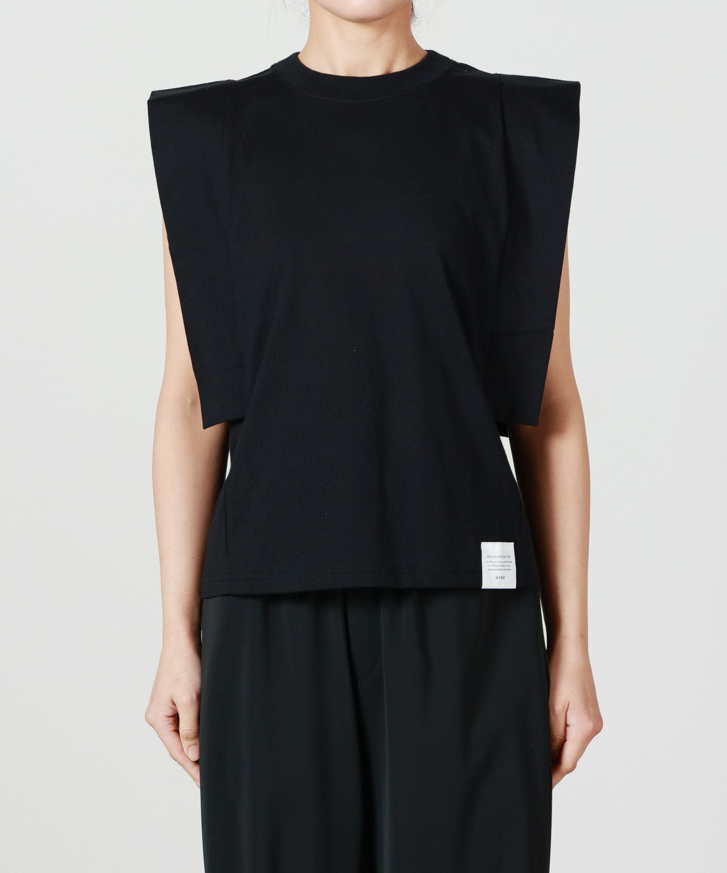 HYKE(ハイク)】 POWER SHOULDER TOP｜PARIGOT ONLINE（パリゴオンライン）