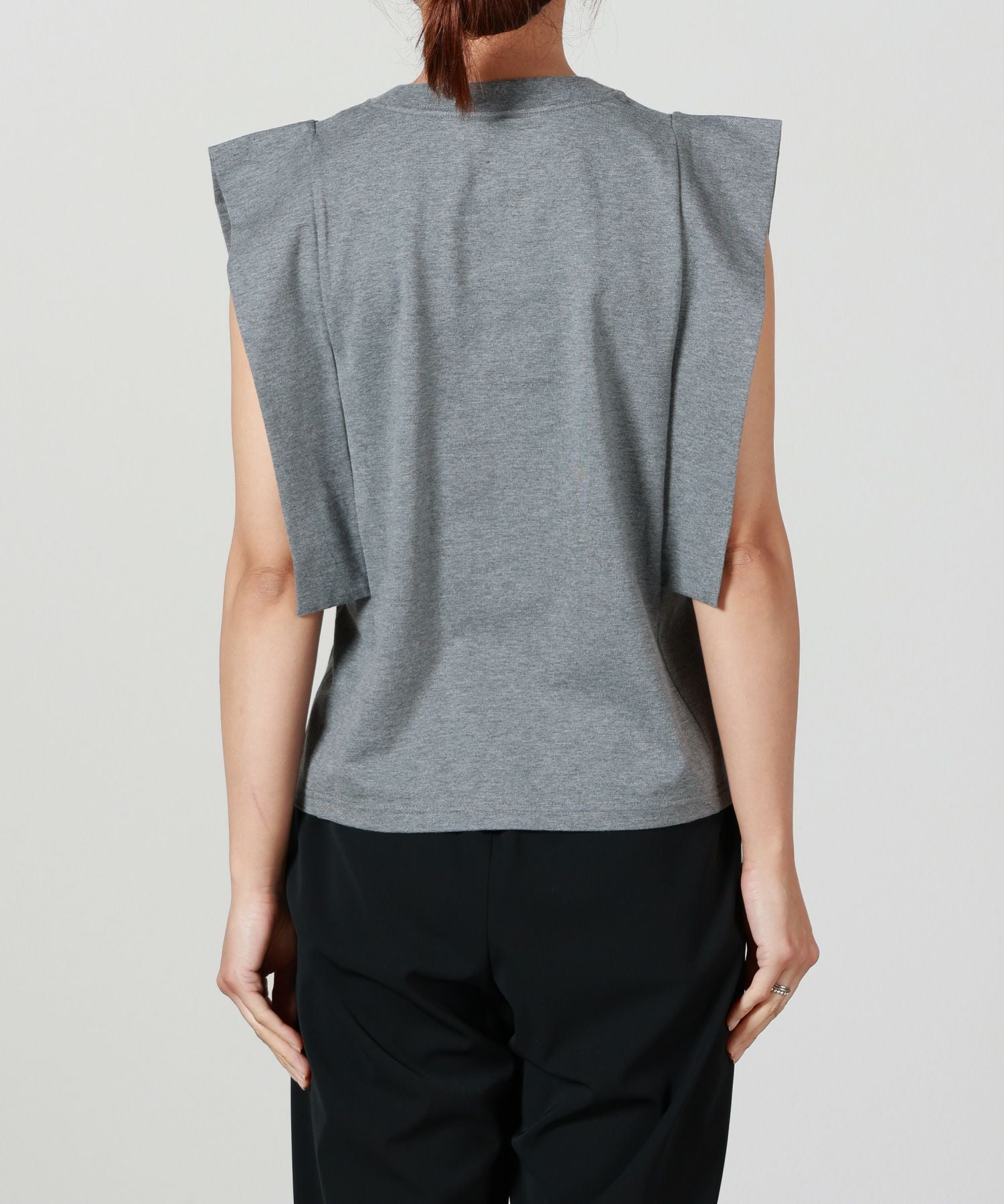 HYKE(ハイク)】 POWER SHOULDER TOP｜PARIGOT ONLINE（パリゴオンライン）
