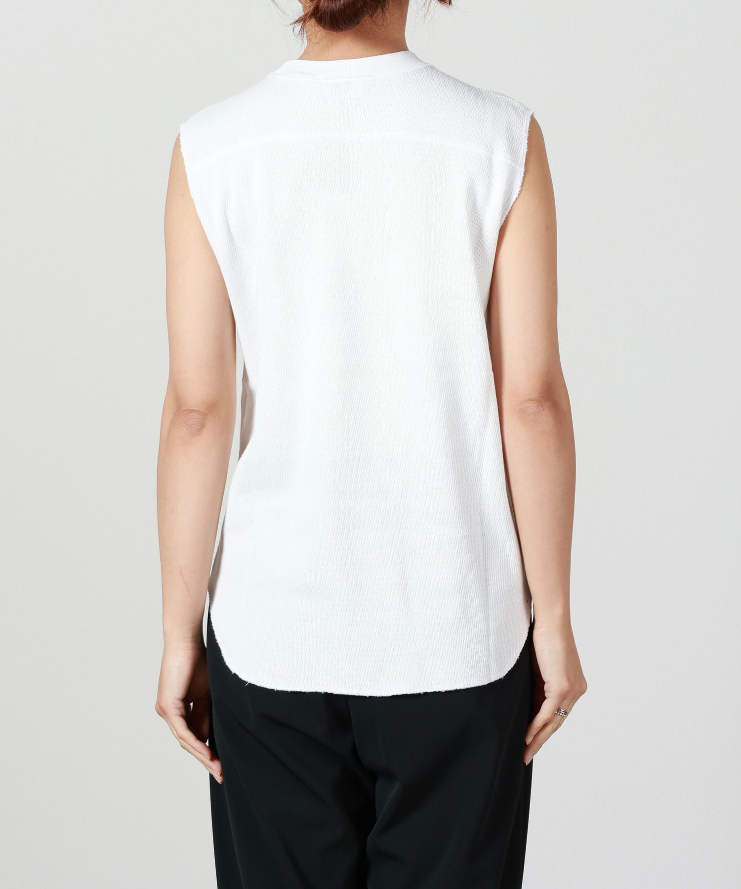 HYKE ハイク 半袖シャツ ホワイト 新品未使用 HYKE(ハイク)】 SLEEVELESS THERMAL SHIRT｜PARIGOT ONLINE（パリゴ