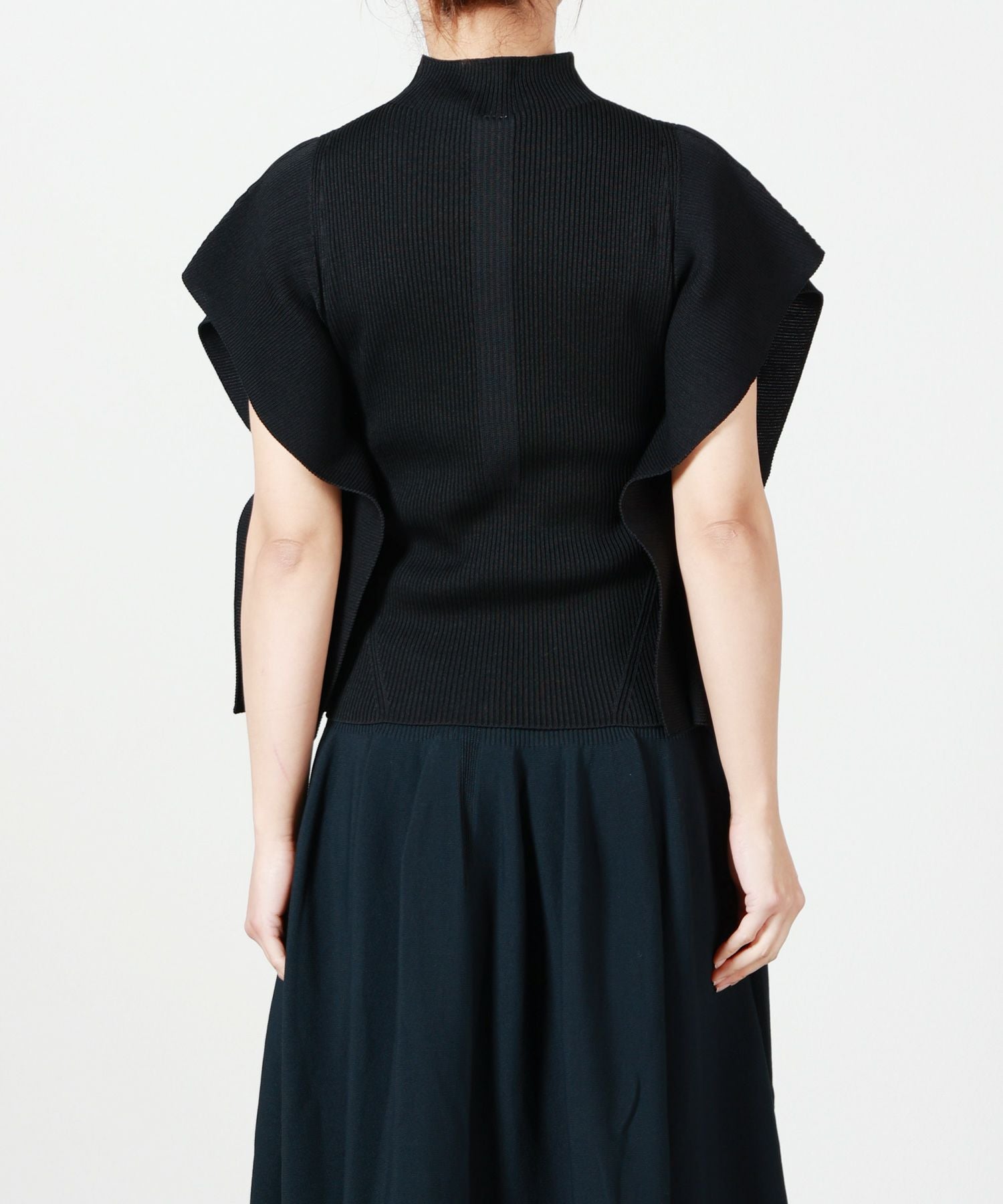 CFCL(シーエフシーエル) PORTRAIT CREASE TOP ブラック CFCL(シーエフシーエル)】 PORTRAIT CREASE TOP｜PARIGOT ONLINE