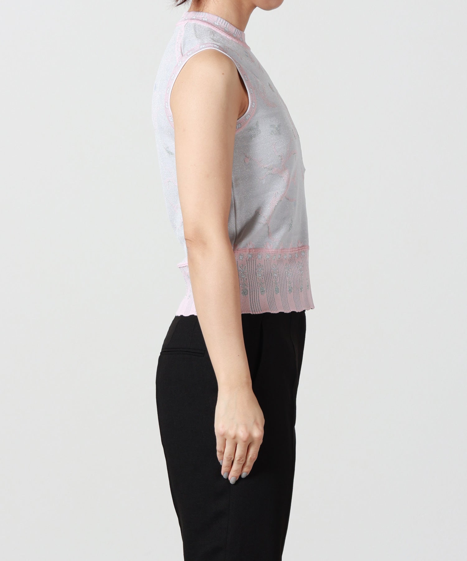 Mame Kurogouchi(マメ クロゴウチ)】 Layered Jacquard Sleeveless