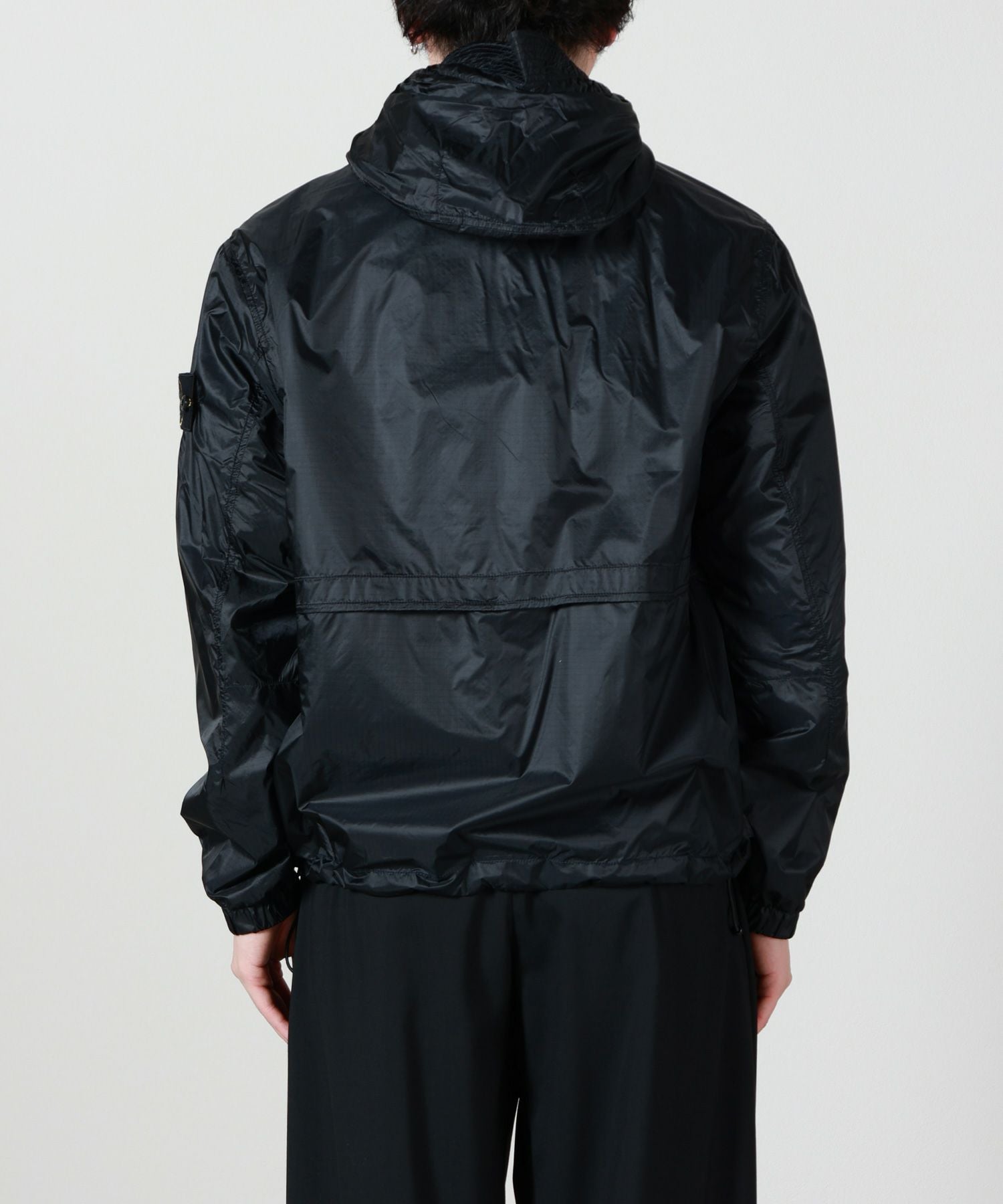 STONE ISLAND(ストーンアイランド)】 LIGHT RIPSTOP CORDURA ADVANCED