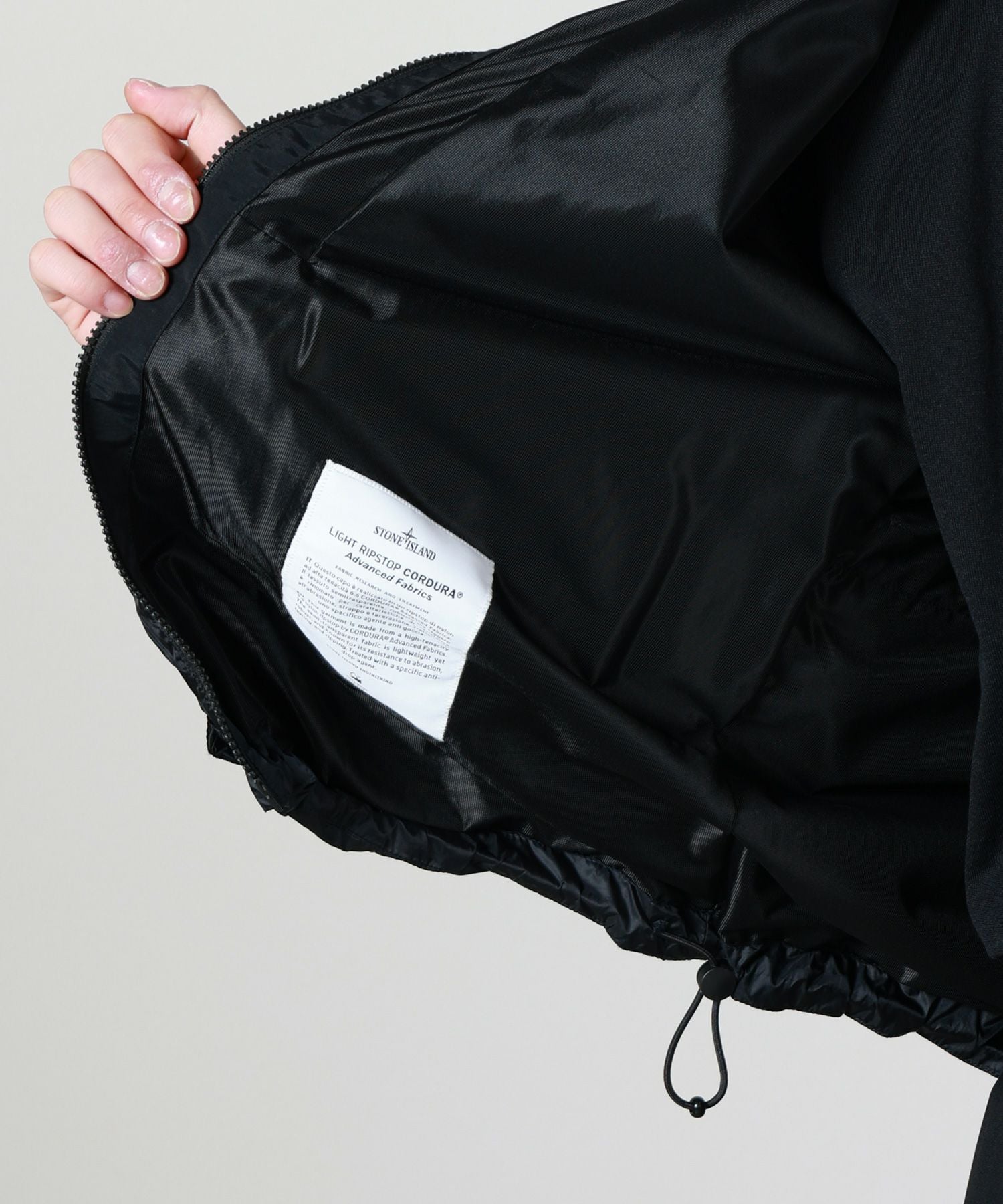 STONE ISLAND(ストーンアイランド)】 LIGHT RIPSTOP CORDURA ADVANCED