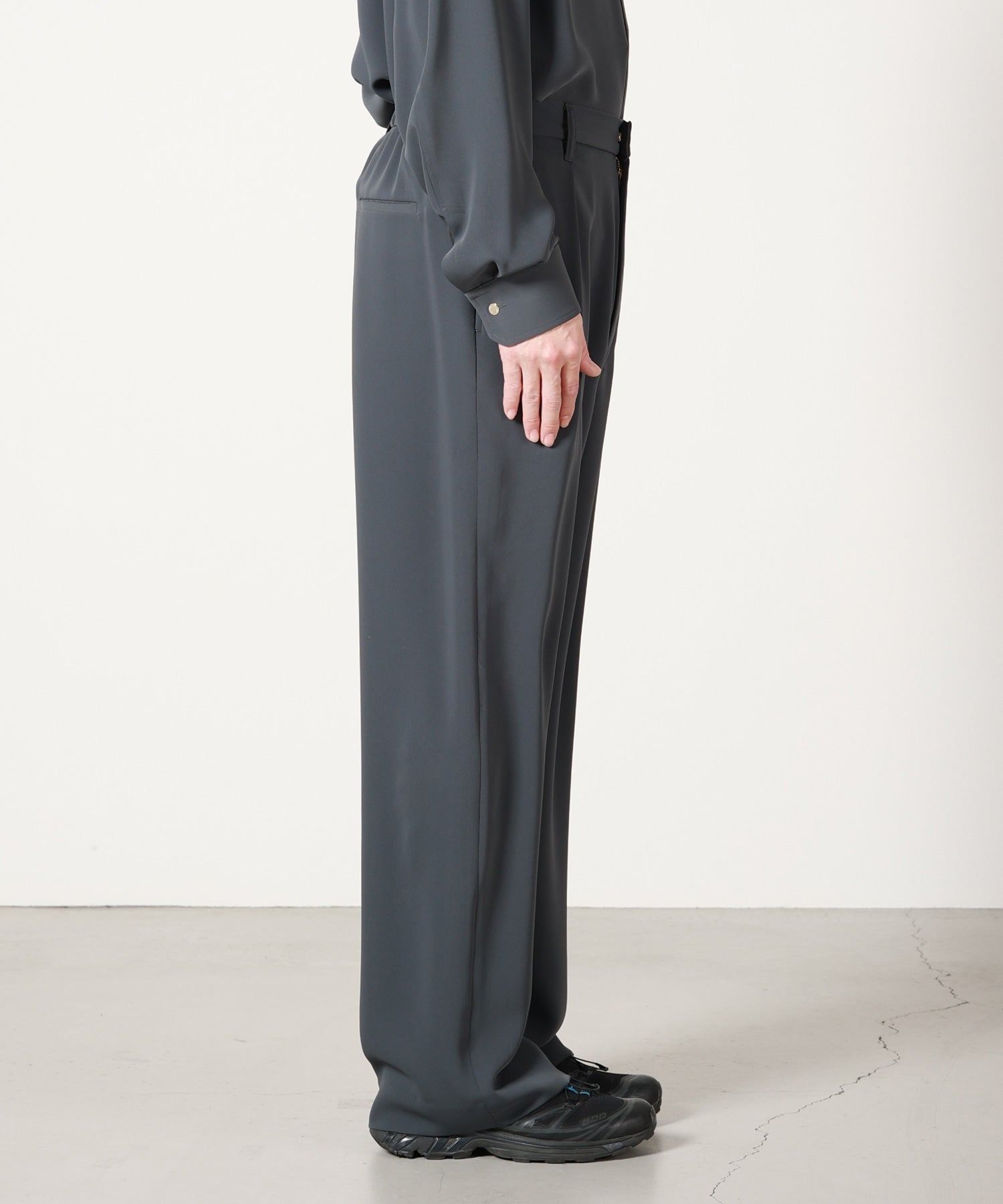 CULLNI(クルニ)】 Double Cloth Tuck Wide Pant｜PARIGOT ONLINE