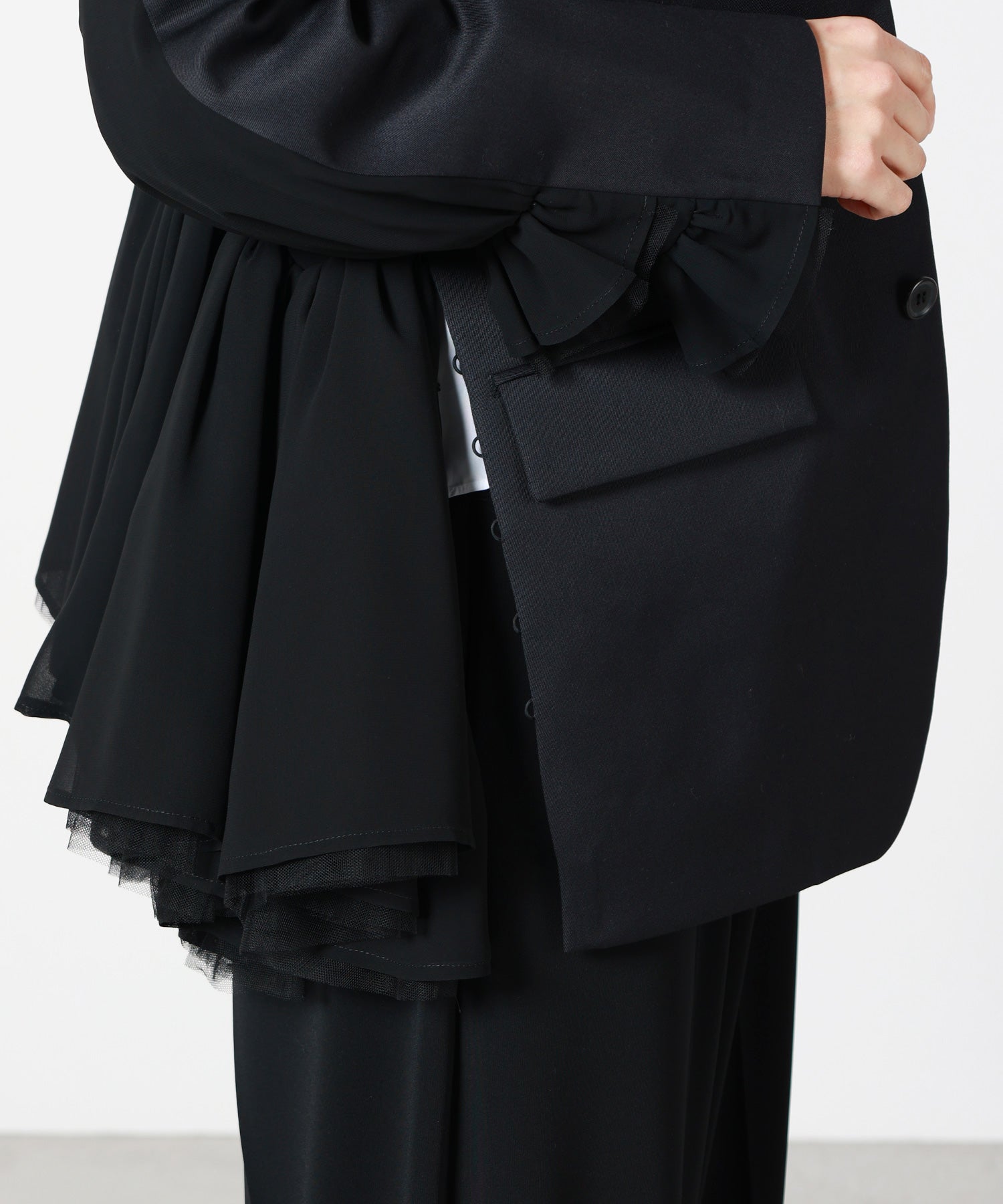 noir kei ninomiya(ノワールケイニノミヤ)】 チュールオーバーレイ