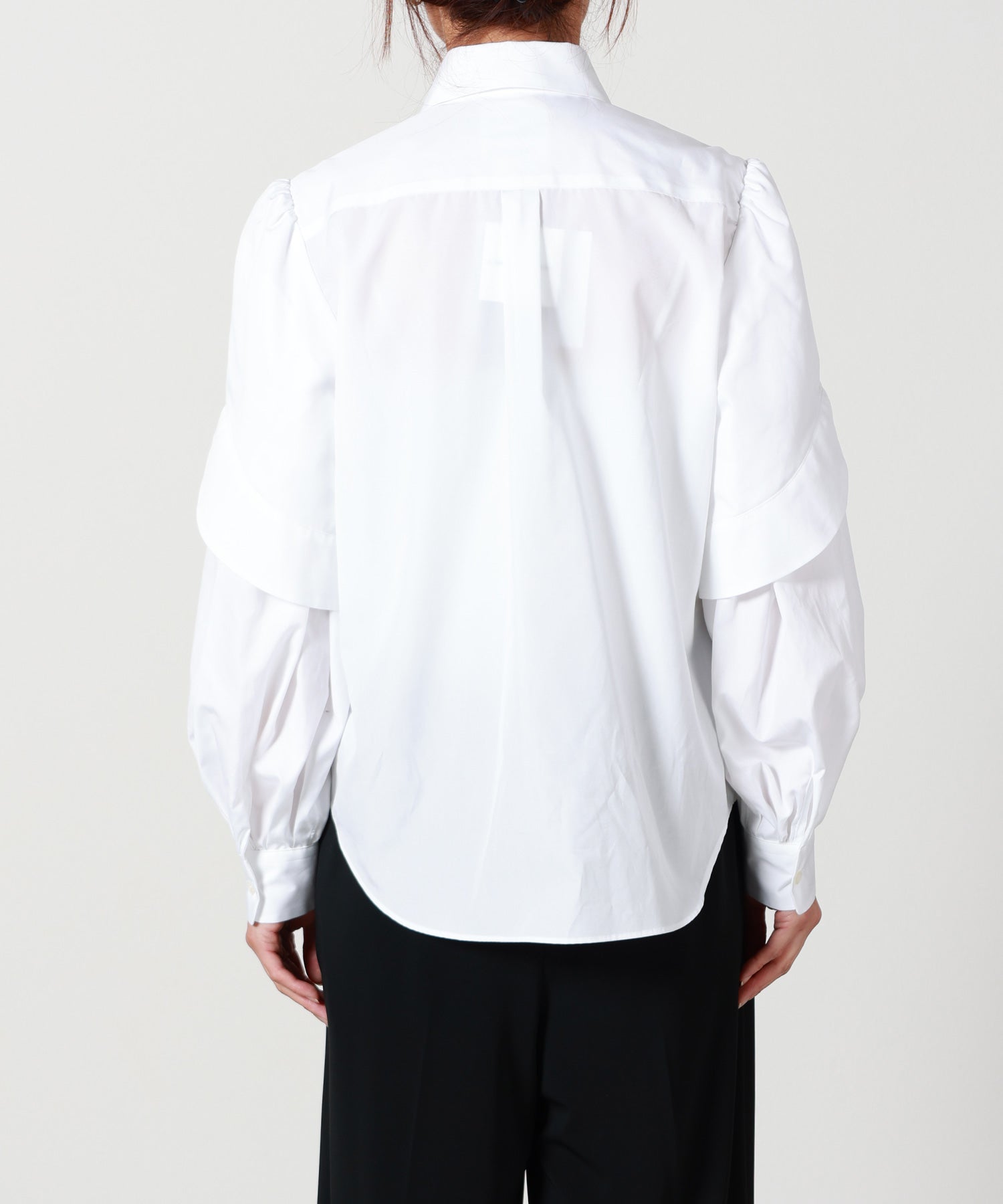 noir kei ninomiya(ノワールケイニノミヤ)】 スターチャーム付シャツ