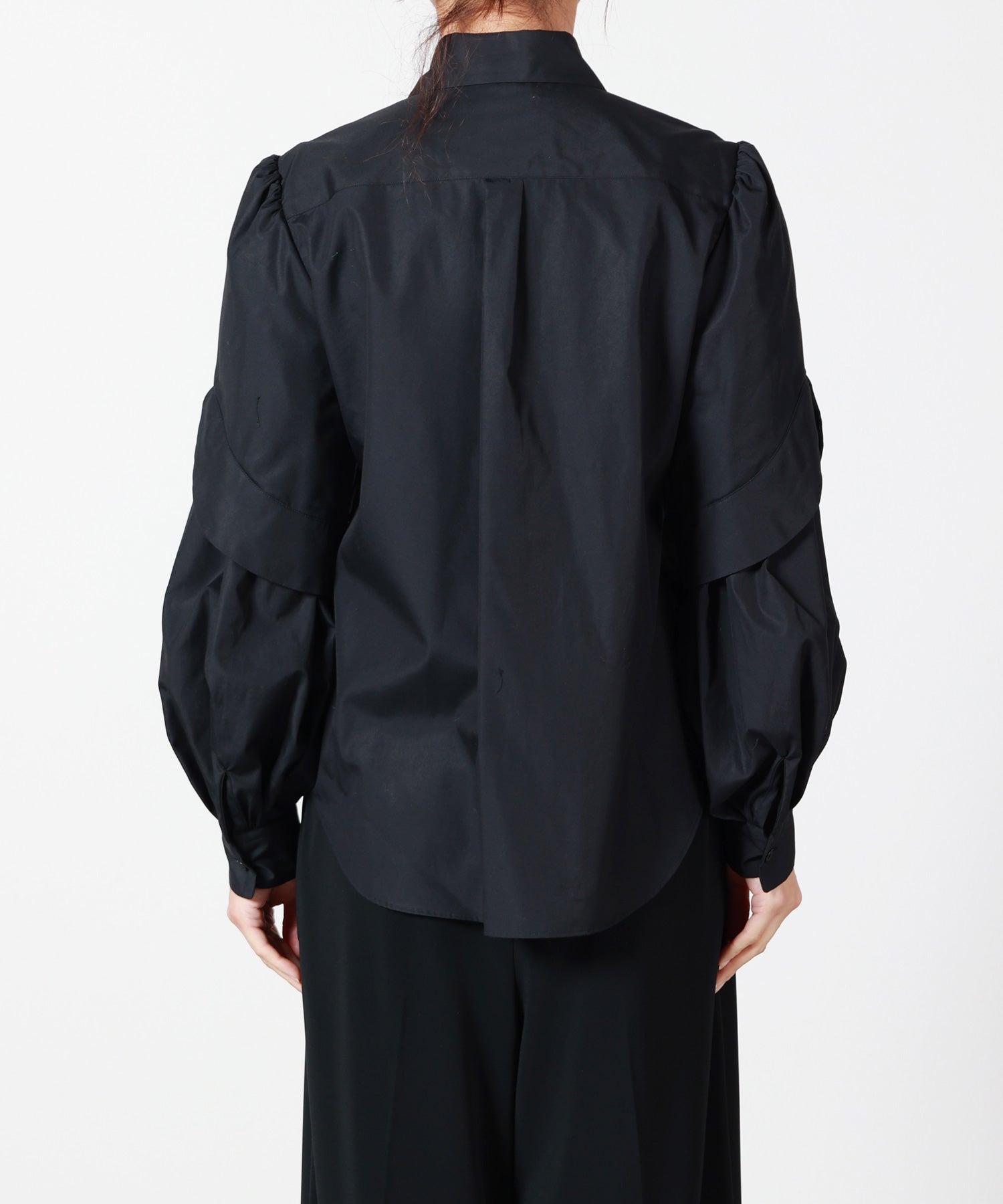noir kei ninomiya(ノワールケイニノミヤ)】 スターチャーム付シャツ