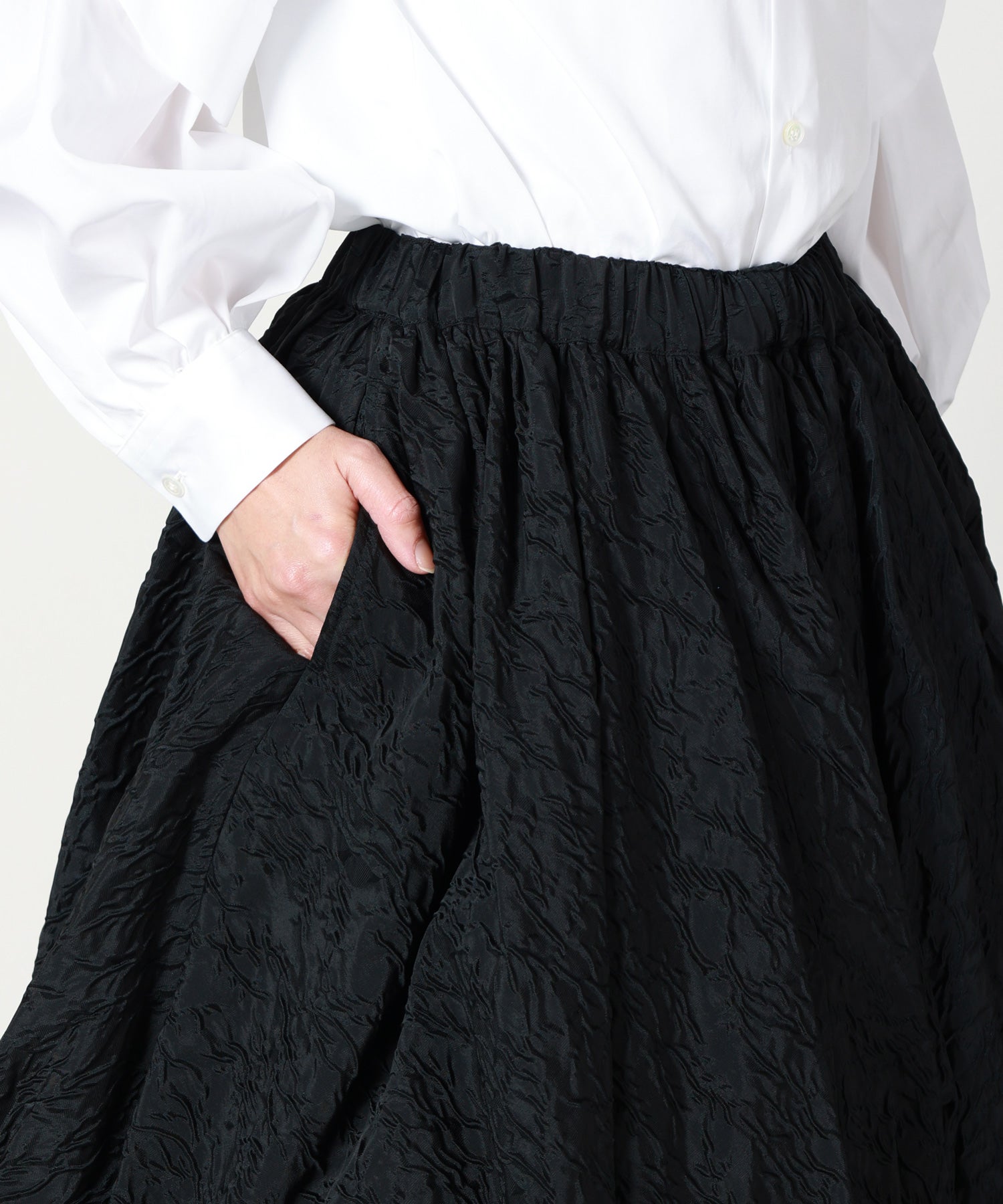 noir kei ninomiya(ノワールケイニノミヤ)】 ブロケードスカート