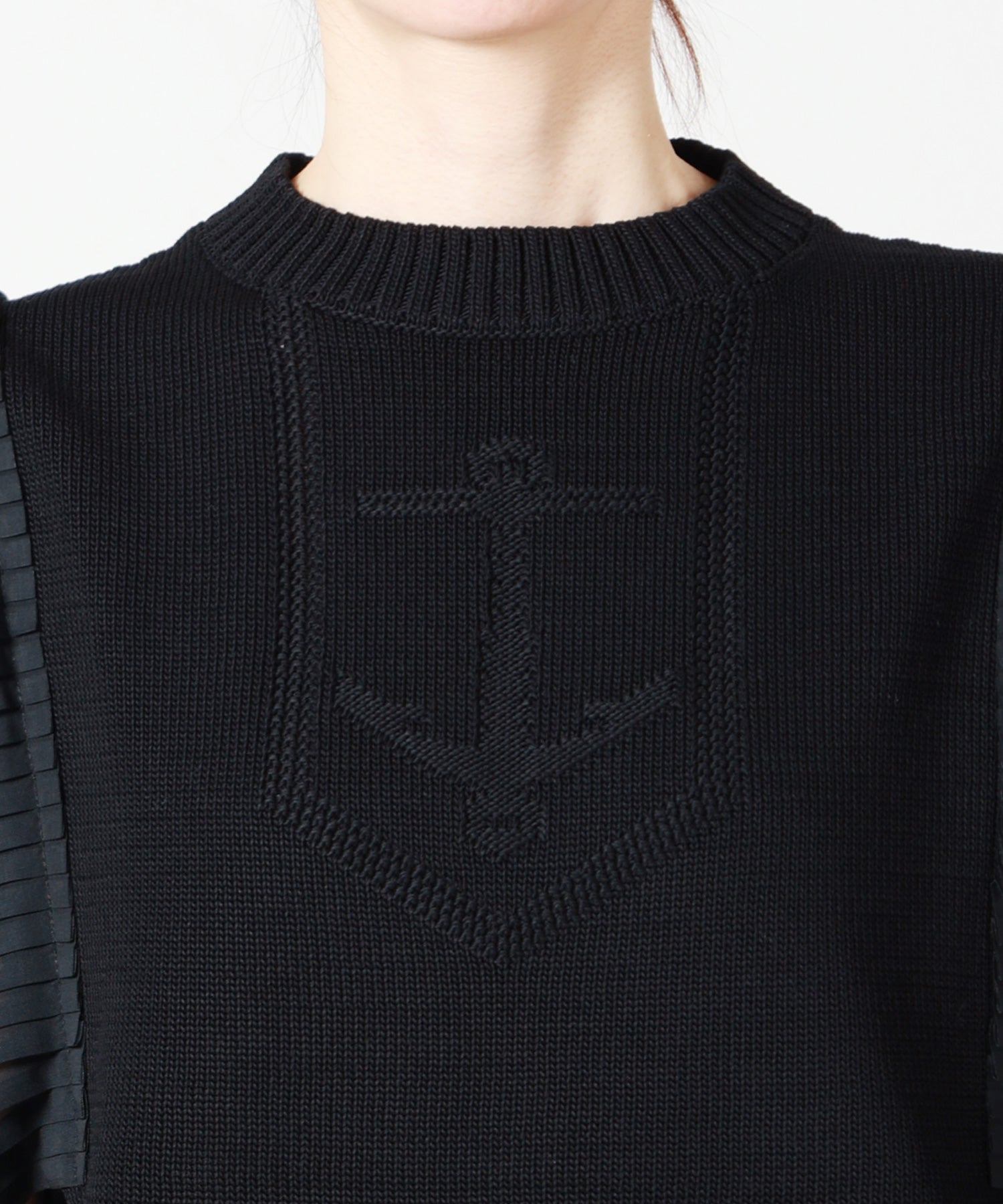 HYKE(ハイク)】 SLEEVELESS PLEATED GUERNSEY KNIT｜PARIGOT ONLINE