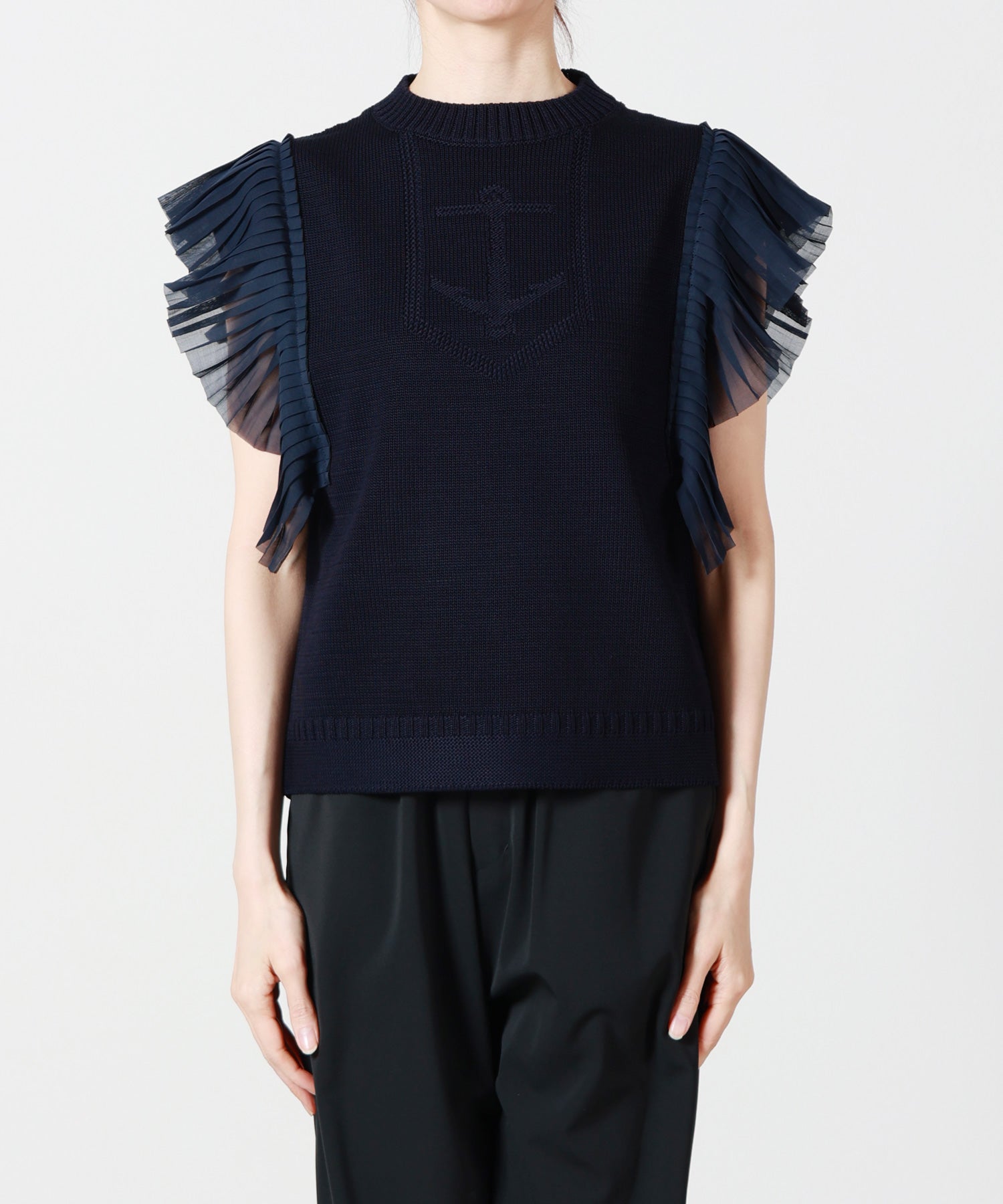 HYKE(ハイク)】 SLEEVELESS PLEATED GUERNSEY KNIT｜PARIGOT ONLINE