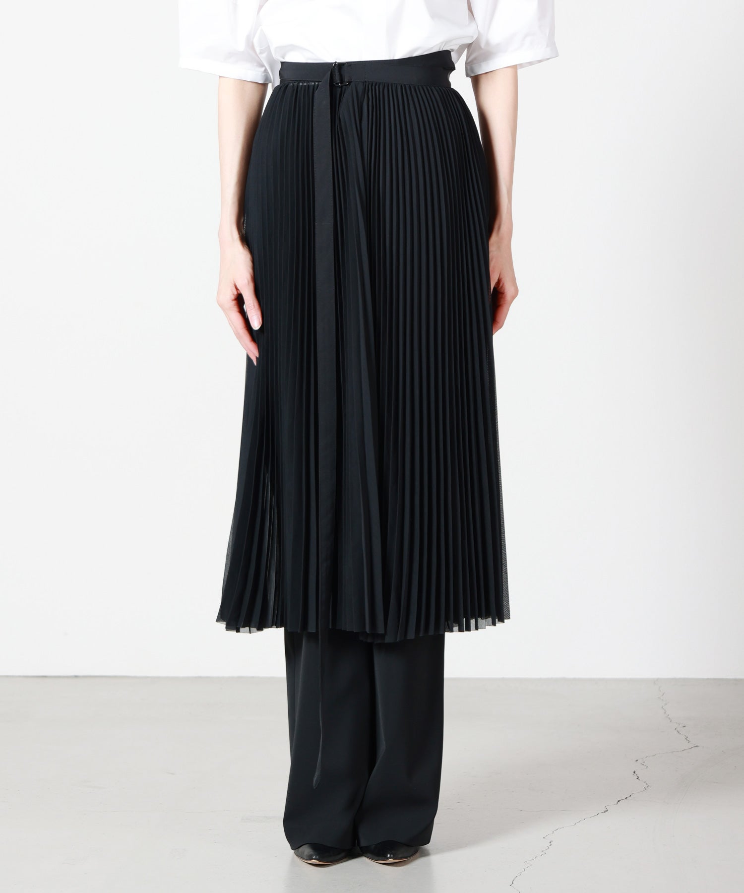 HYKE(ハイク)】 SHEER PLEATED WRAP DRESS｜PARIGOT ONLINE（パリゴ
