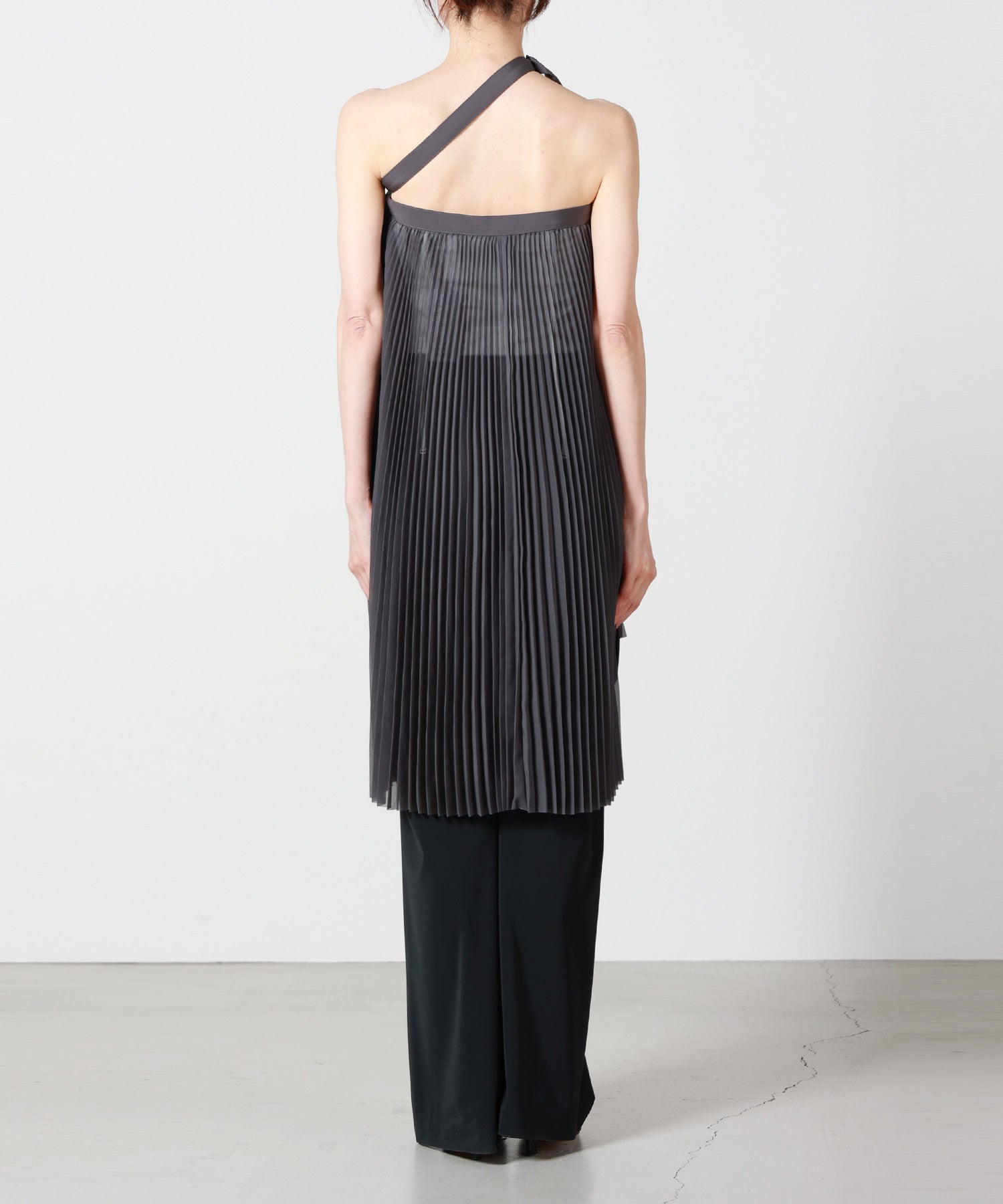 HYKE(ハイク)】 SHEER PLEATED WRAP DRESS｜PARIGOT ONLINE（パリゴ