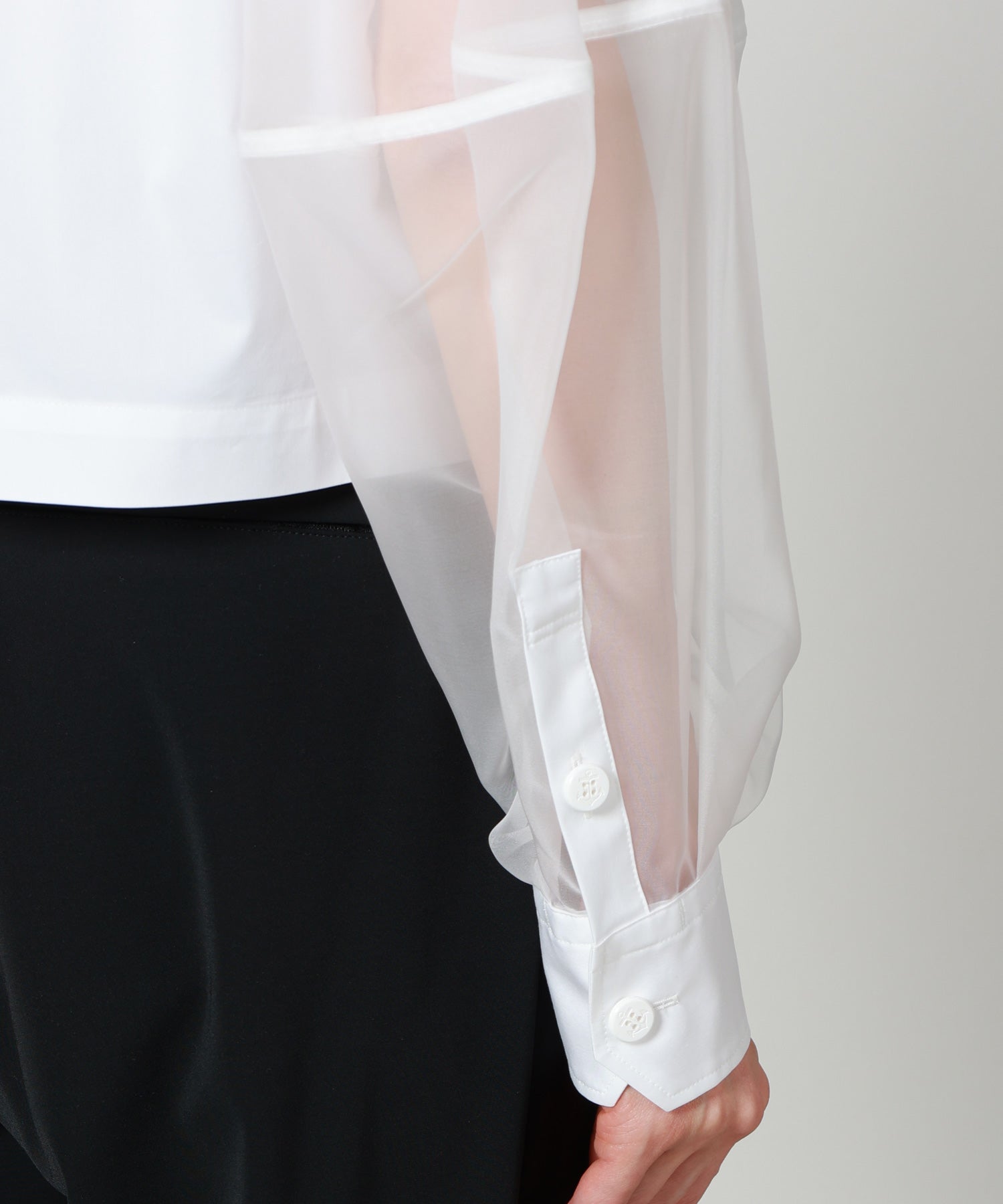 HYKE(ハイク)】 TC SHEER SLEEVE SAILOR CROPPED BLOUSE｜PARIGOT