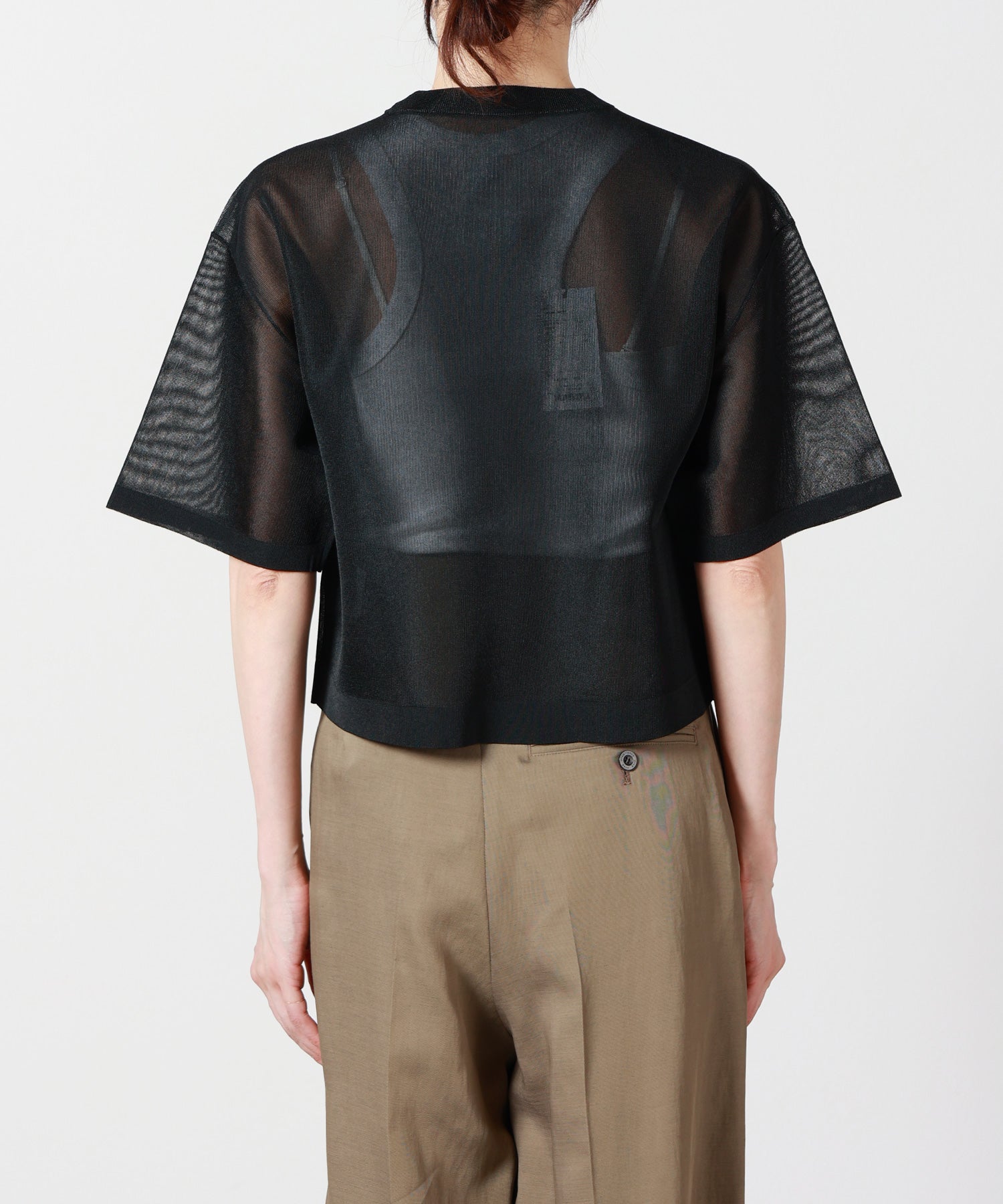 HYKE(ハイク)】 SHEER CROPPED CREW NECK KNIT｜PARIGOT ONLINE