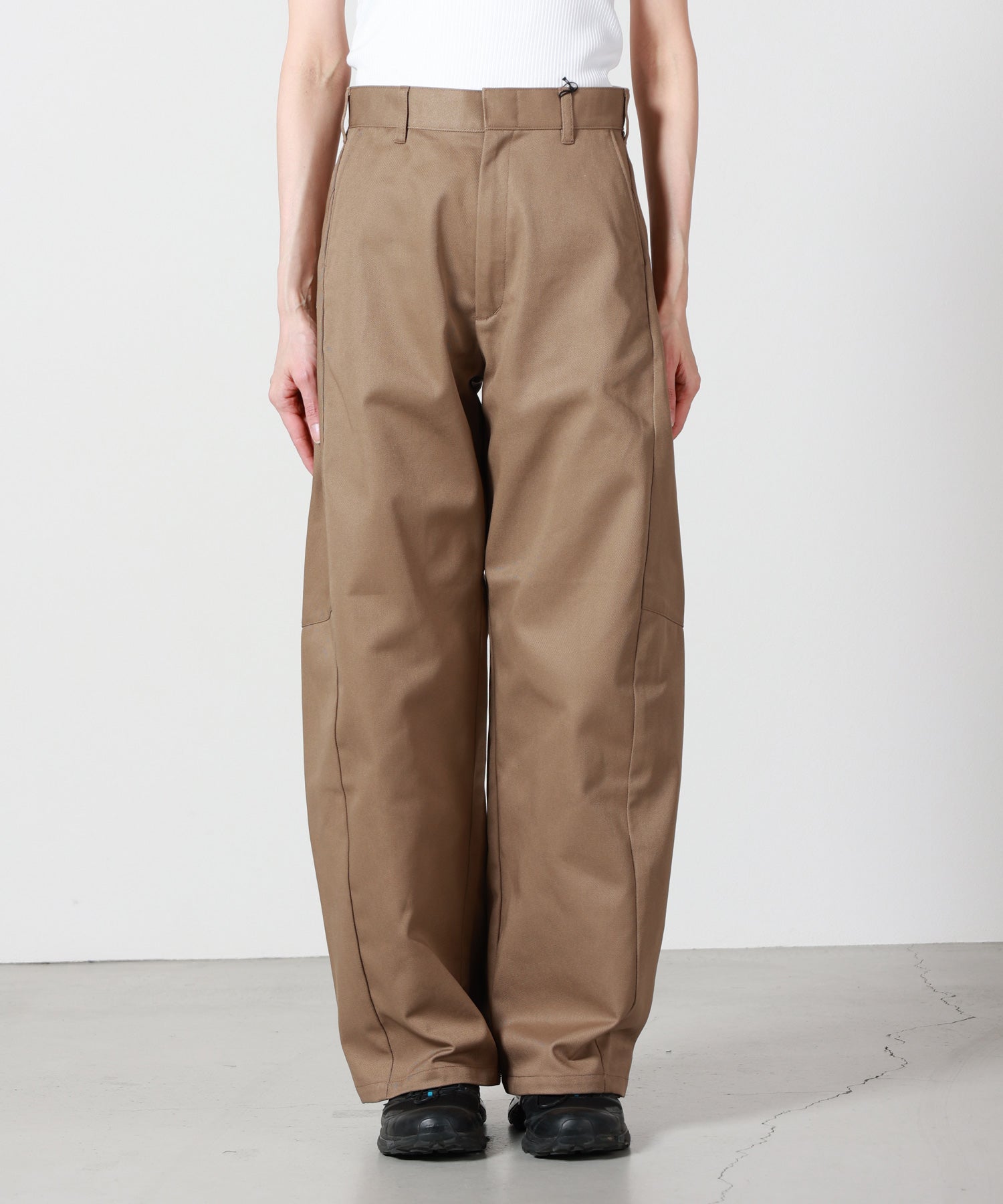 HYKE(ハイク)】 《GENDERLESS》TC BARREL LEG WORK PANTS｜PARIGOT