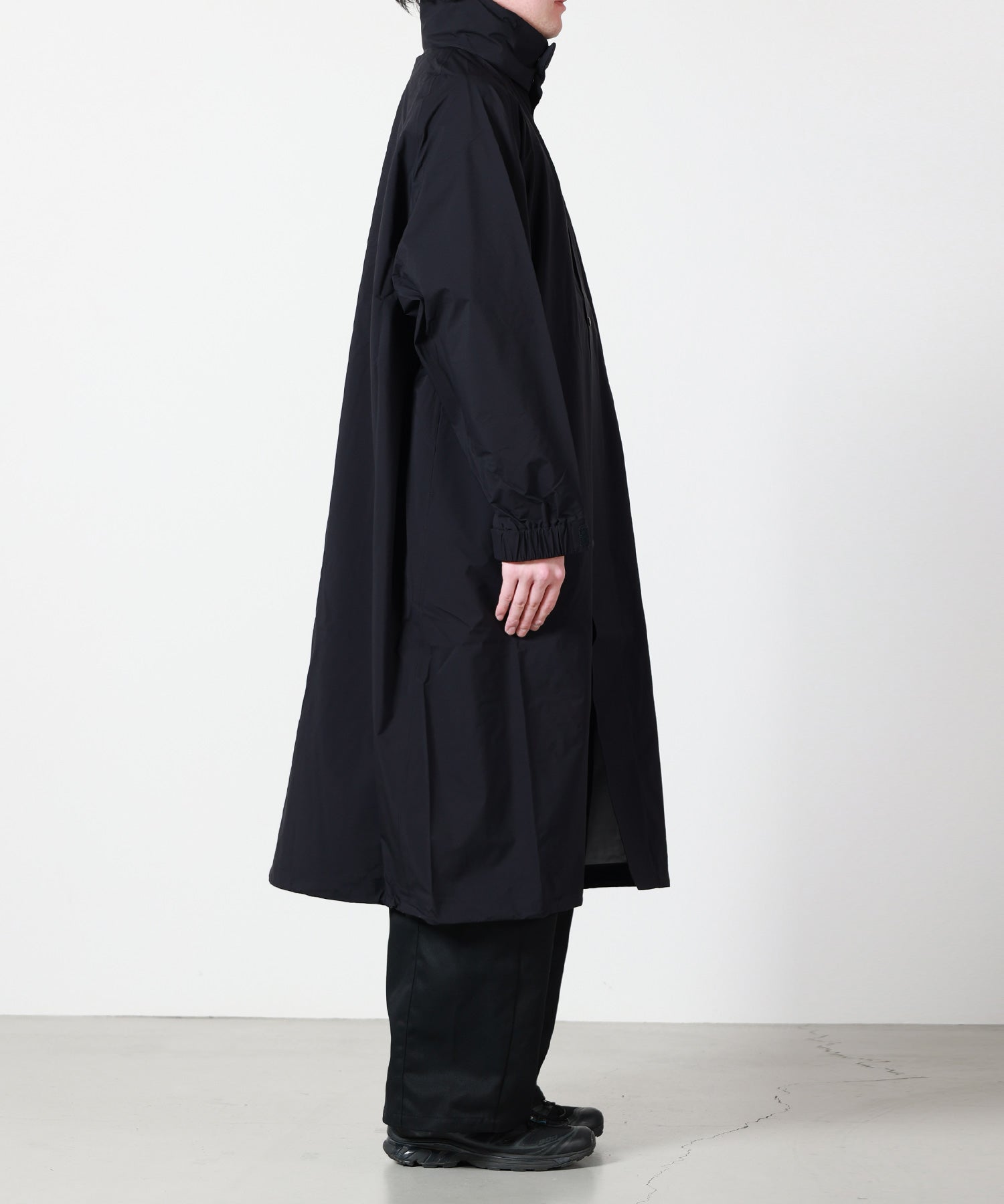 HYKE(ハイク)】 《GENDERLESS》PERTEX DESERT STORM COAT｜PARIGOT