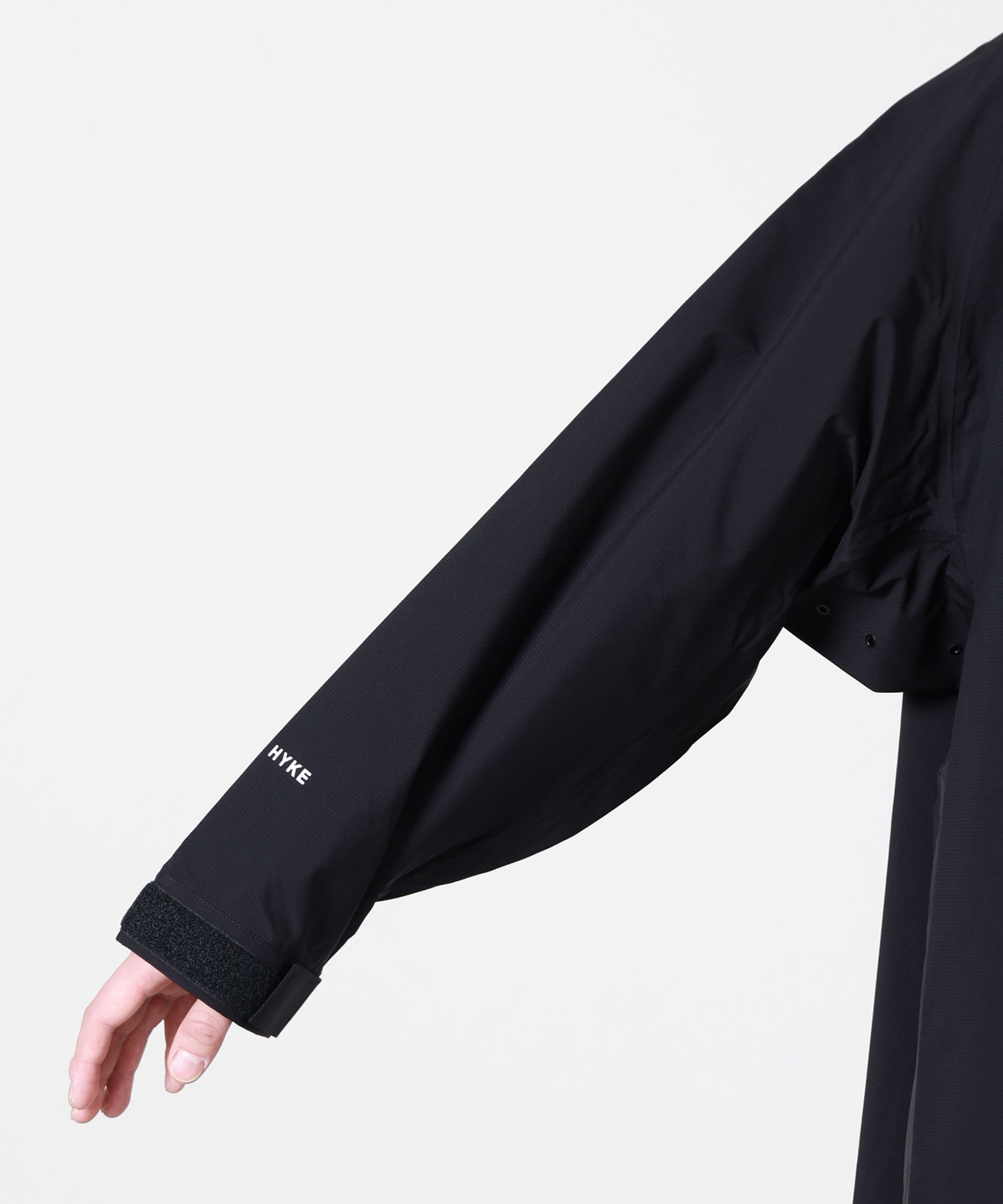 HYKE(ハイク)】 《GENDERLESS》PERTEX DESERT STORM COAT｜PARIGOT