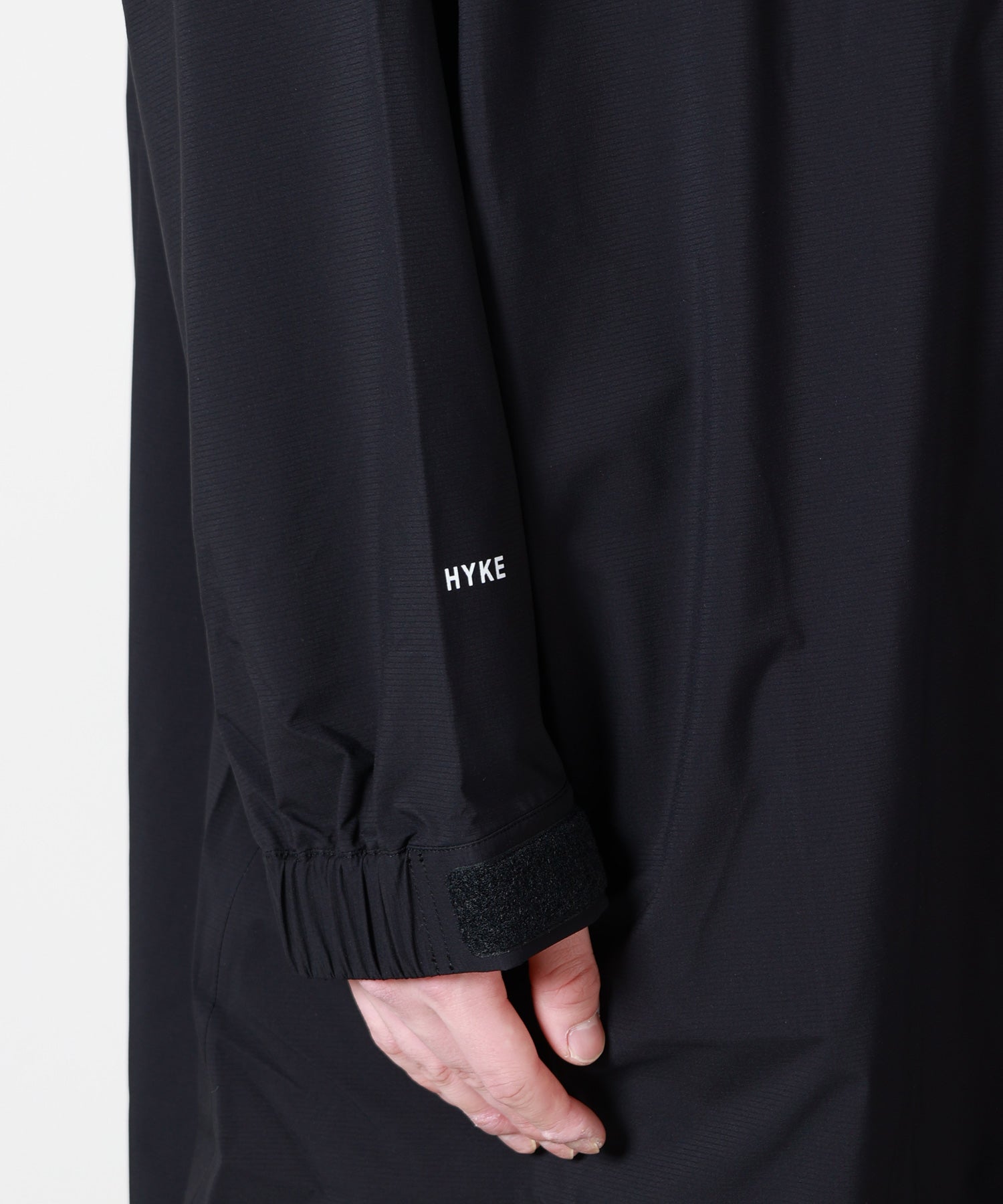 HYKE(ハイク)】 《GENDERLESS》PERTEX DESERT STORM COAT｜PARIGOT