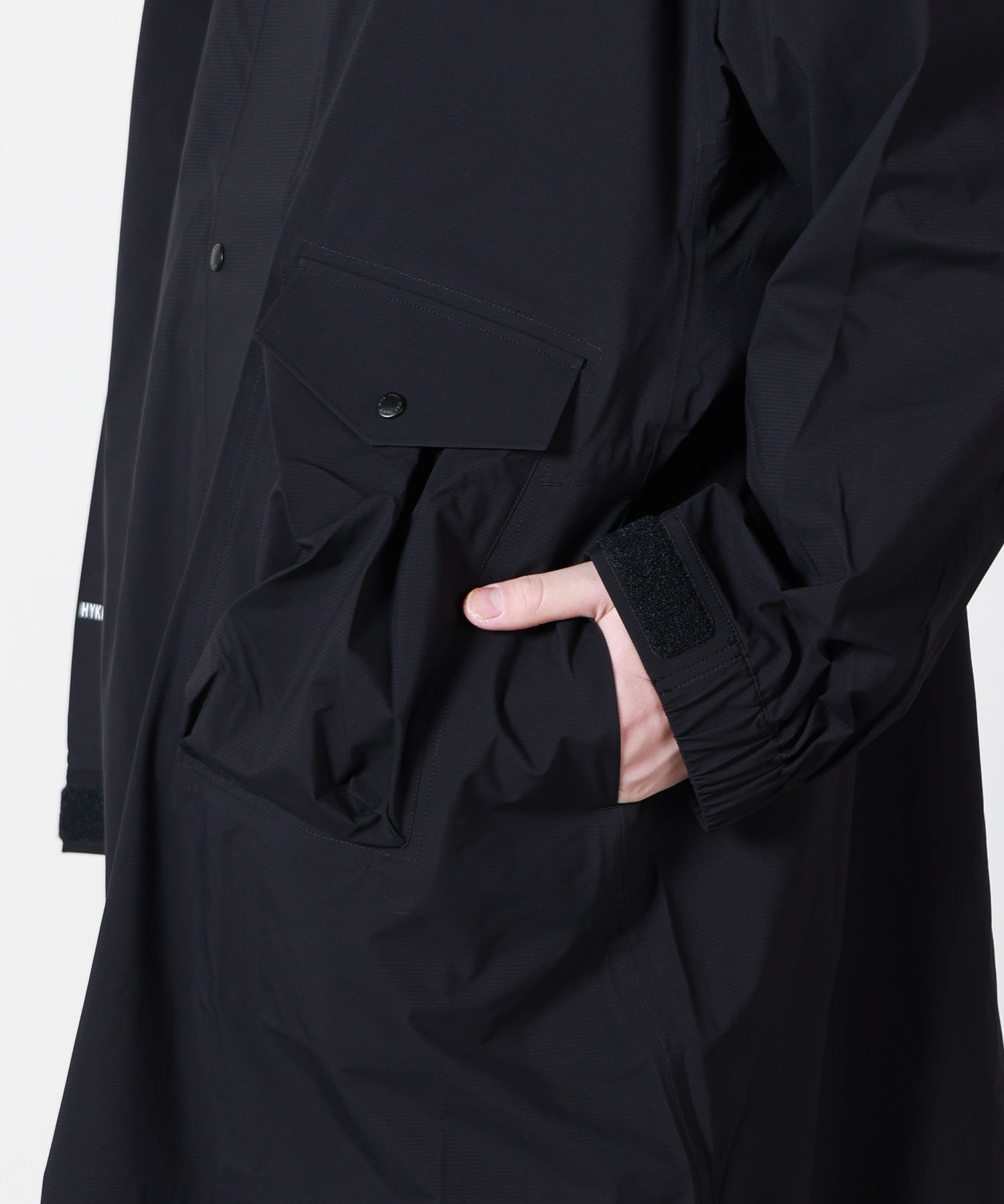 HYKE(ハイク)】 《GENDERLESS》PERTEX DESERT STORM COAT｜PARIGOT