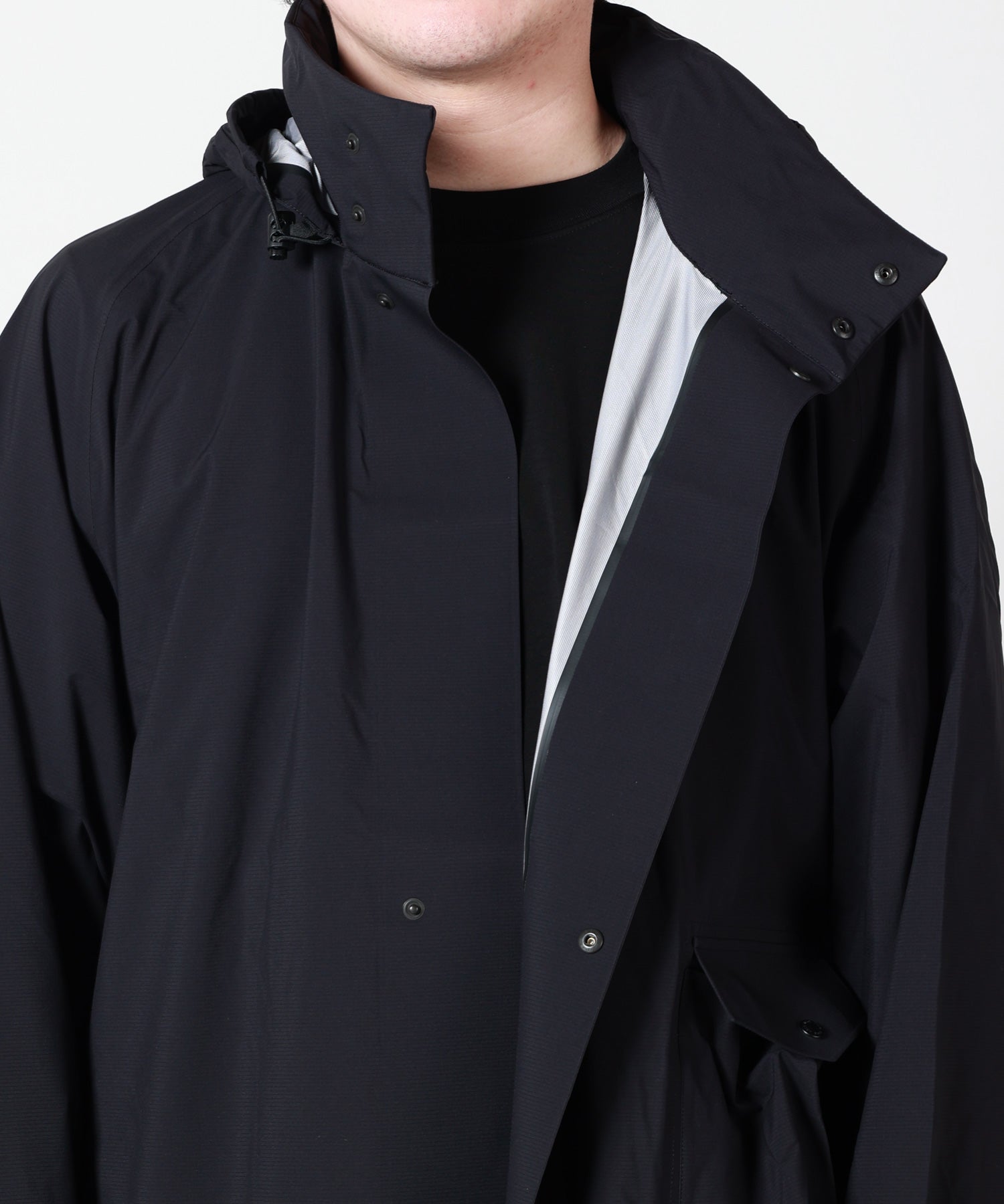 HYKE(ハイク)】 《GENDERLESS》PERTEX DESERT STORM COAT｜PARIGOT