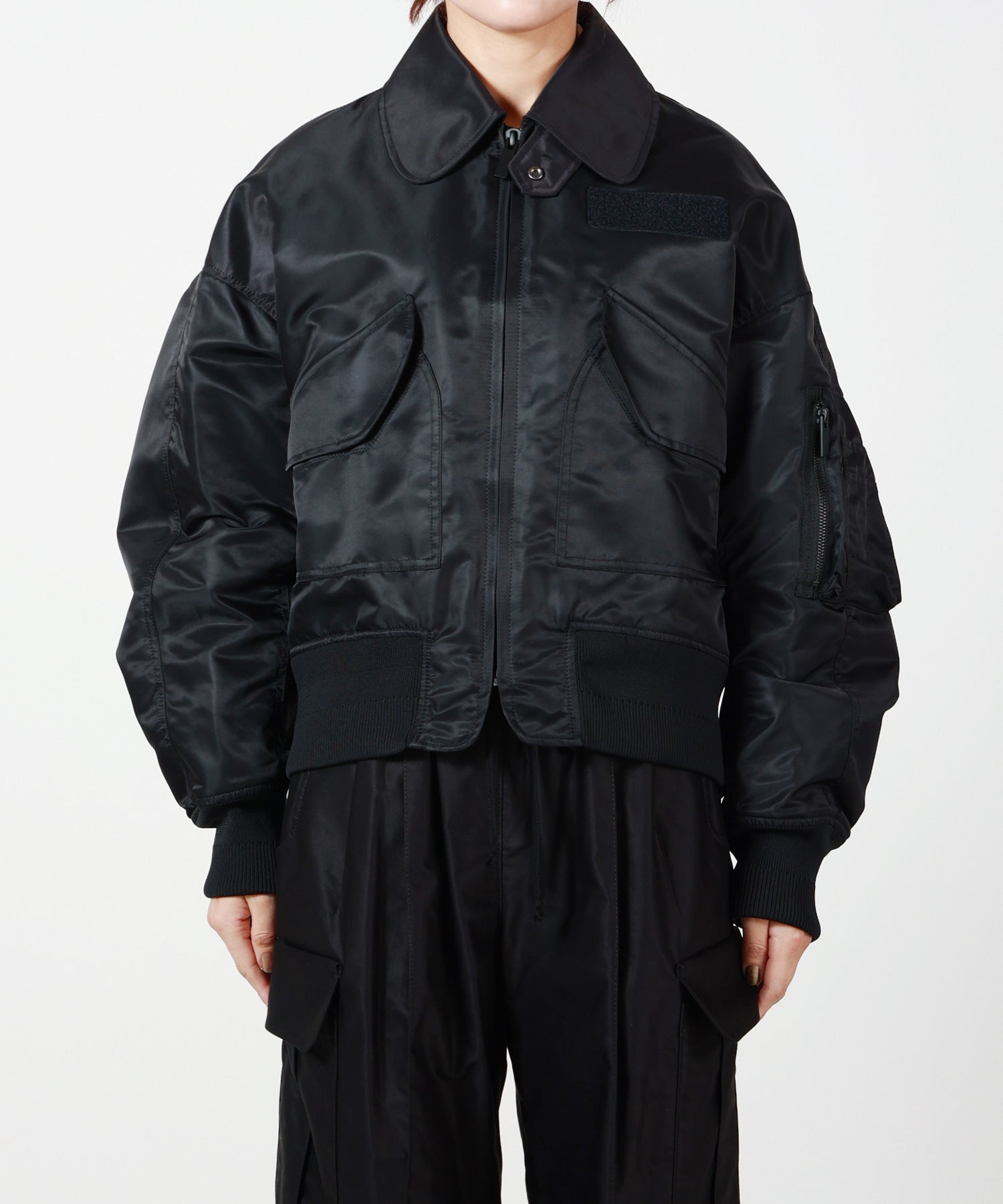 Mame Kurogouchi(マメ クロゴウチ)】 Nylon Twill 3D Embroidery