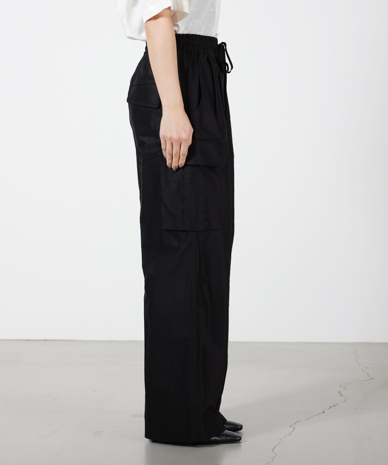 Mame Kurogouchi(マメ クロゴウチ)】 Cotton High Waisted Cargo