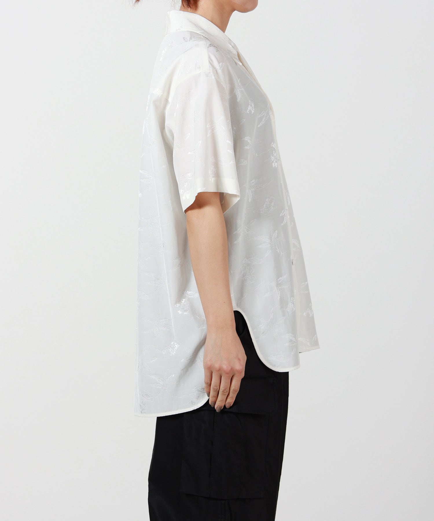 Mame Kurogouchi(マメ クロゴウチ)】 Karako Jacquard Open Collar