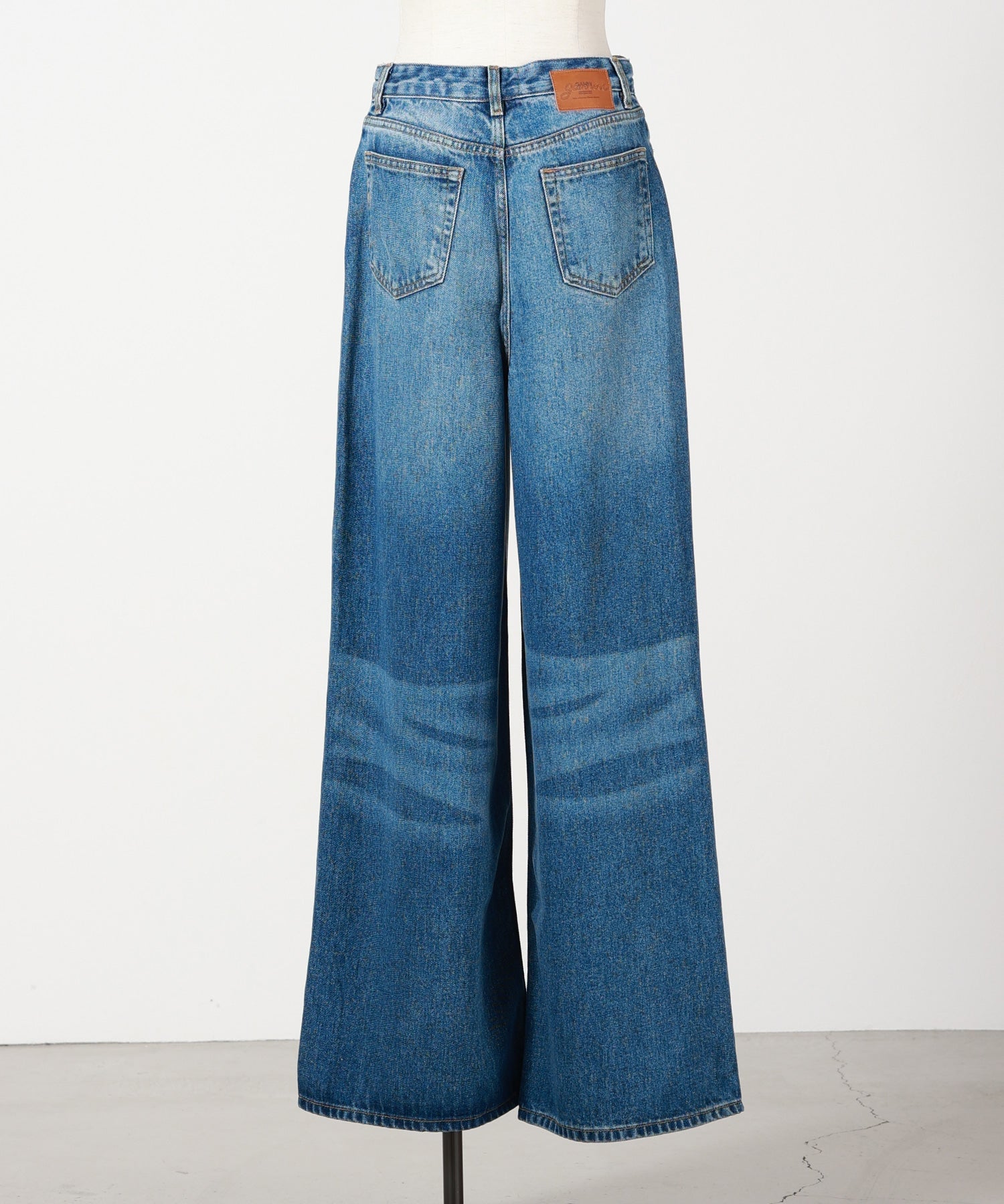 GANNI(ガニー)】 Light Weight Denim Baggy Jeans｜PARIGOT ONLINE