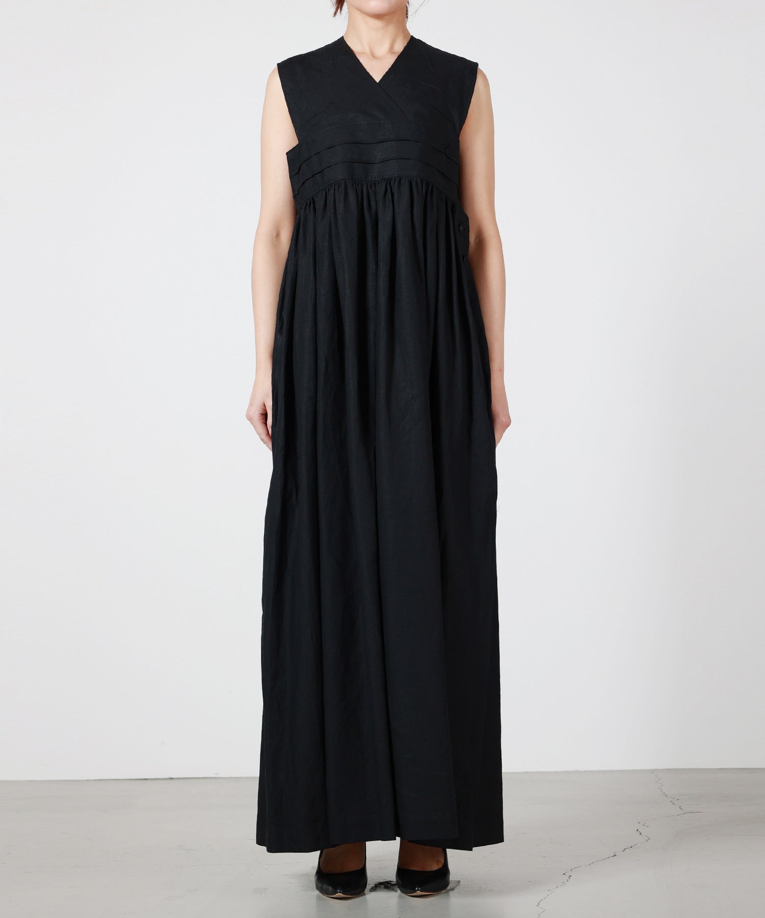 HYKE(ハイク)】 LINEN MAXI DRESS｜PARIGOT ONLINE（パリゴオンライン）