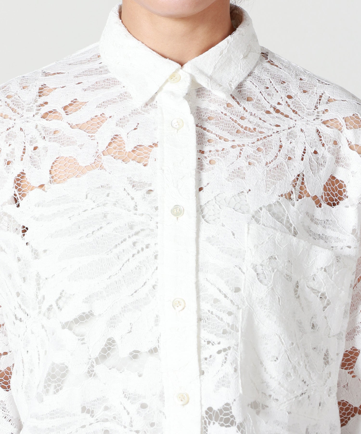 SACRA(サクラ)】 LEAF RASCHEL LACE CROPPED SHIRT｜PARIGOT ONLINE