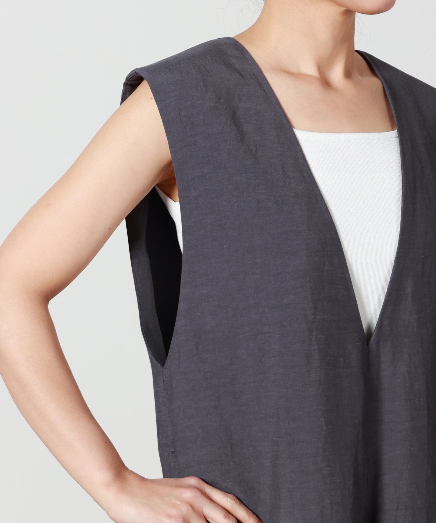SACRA(サクラ)】 RAYON LINEN TUMBLE ALL-IN-ONE｜PARIGOT ONLINE