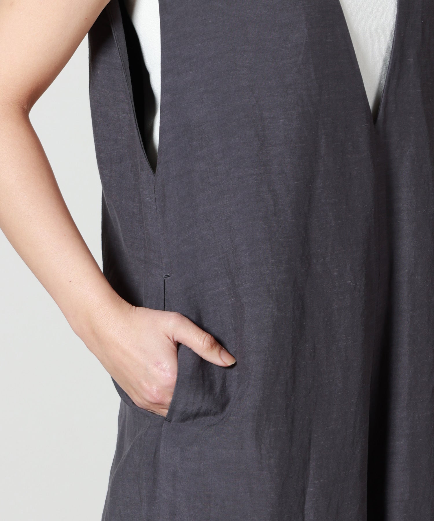 SACRA(サクラ)】 RAYON LINEN TUMBLE ALL-IN-ONE｜PARIGOT ONLINE