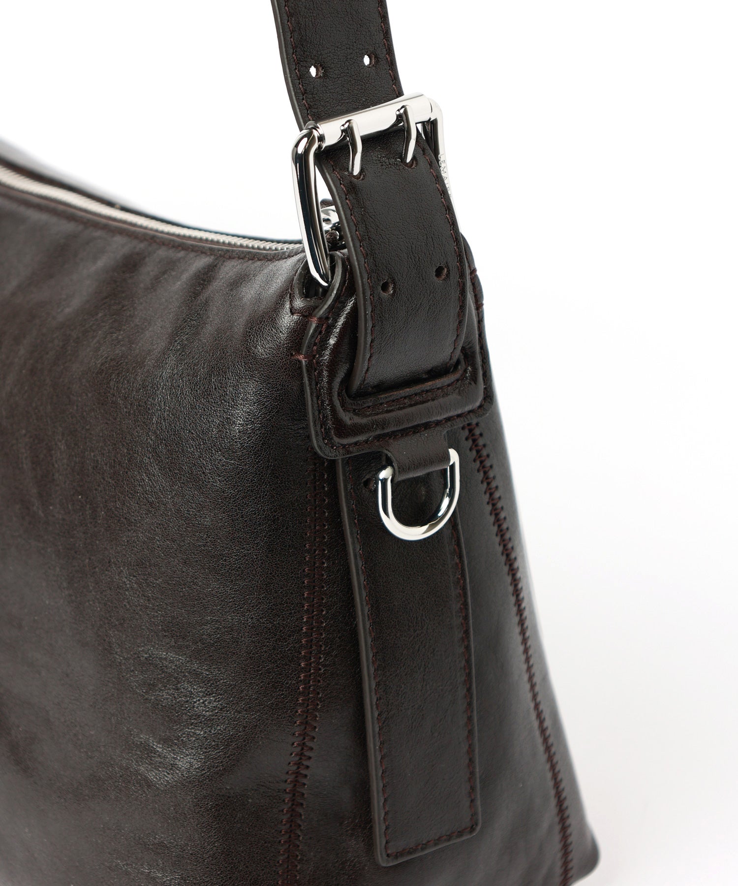 LEMAIRE(ルメール)】 BELTED BAGUETTE BAG IN LEATHER｜PARIGOT ONLINE