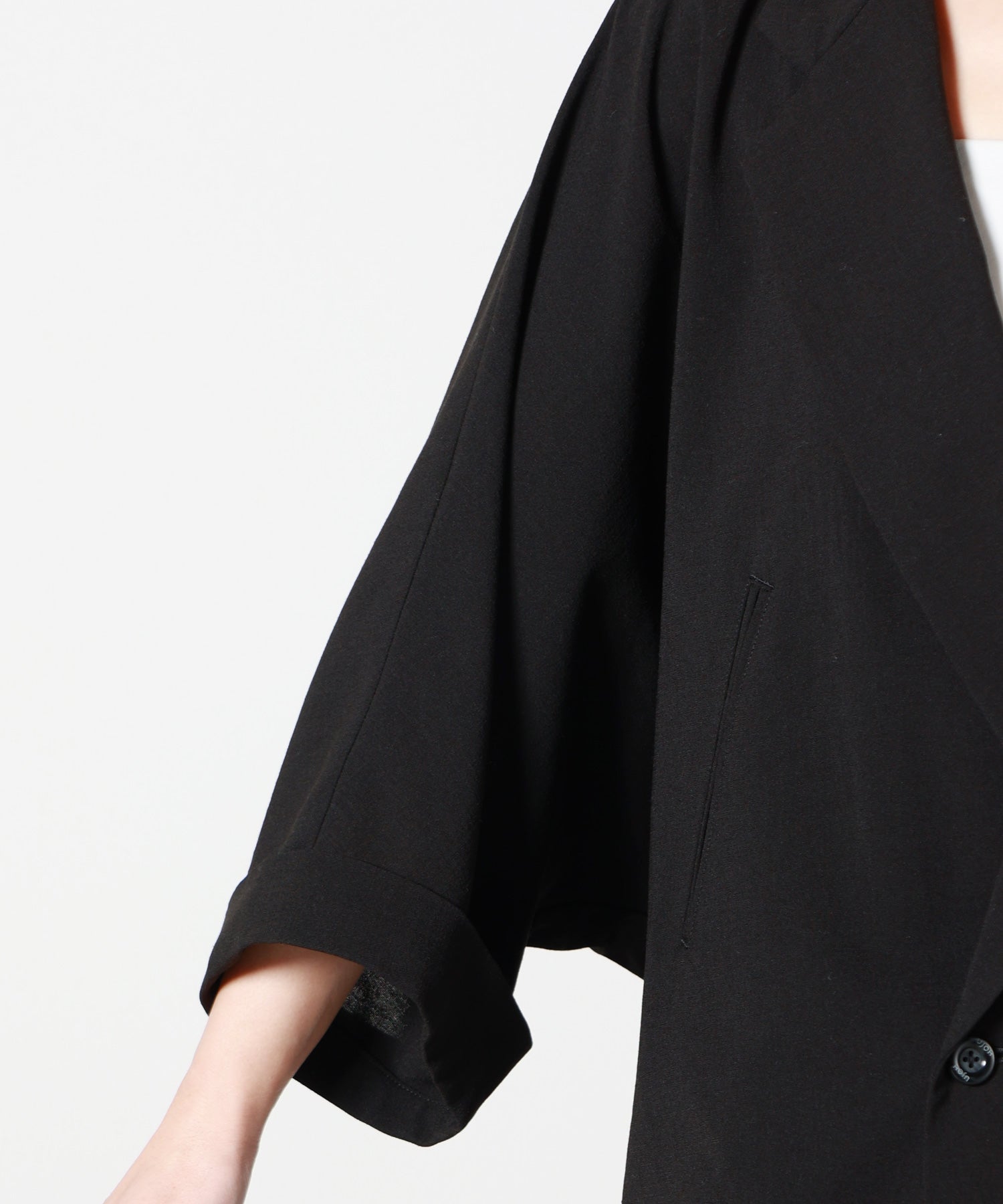 UJOH(ウジョー)】 Dolman Sleeve JKT|PARIGOT ONLINE(パリゴオンライン) UJOH(ウジョー)】 Dolman Sleeve JKT|PARIGOT ONLINE(パリゴオンライン)
