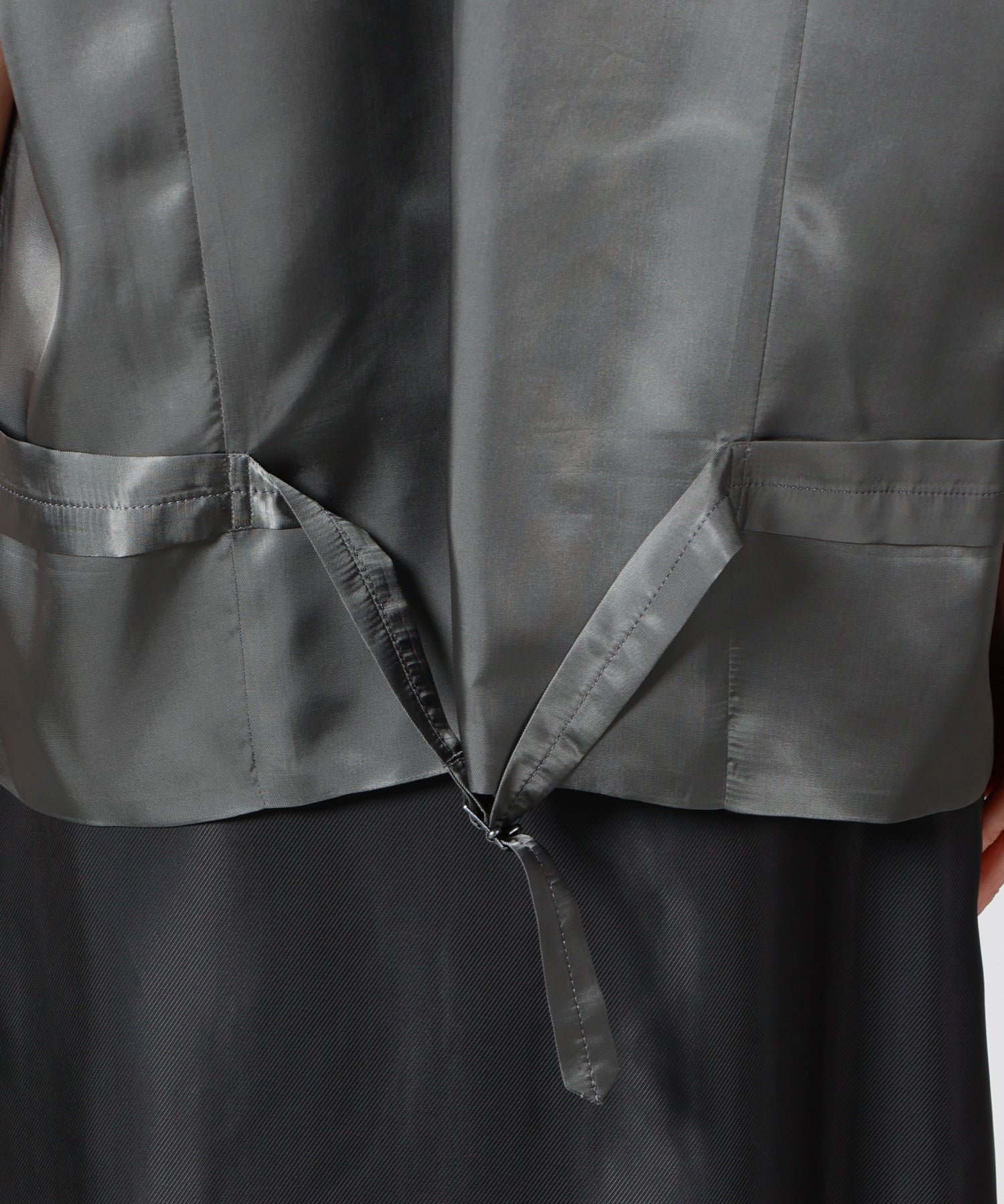 INSCRIRE(アンスクリア)】 WOOL OVER SIZE GILET｜PARIGOT ONLINE