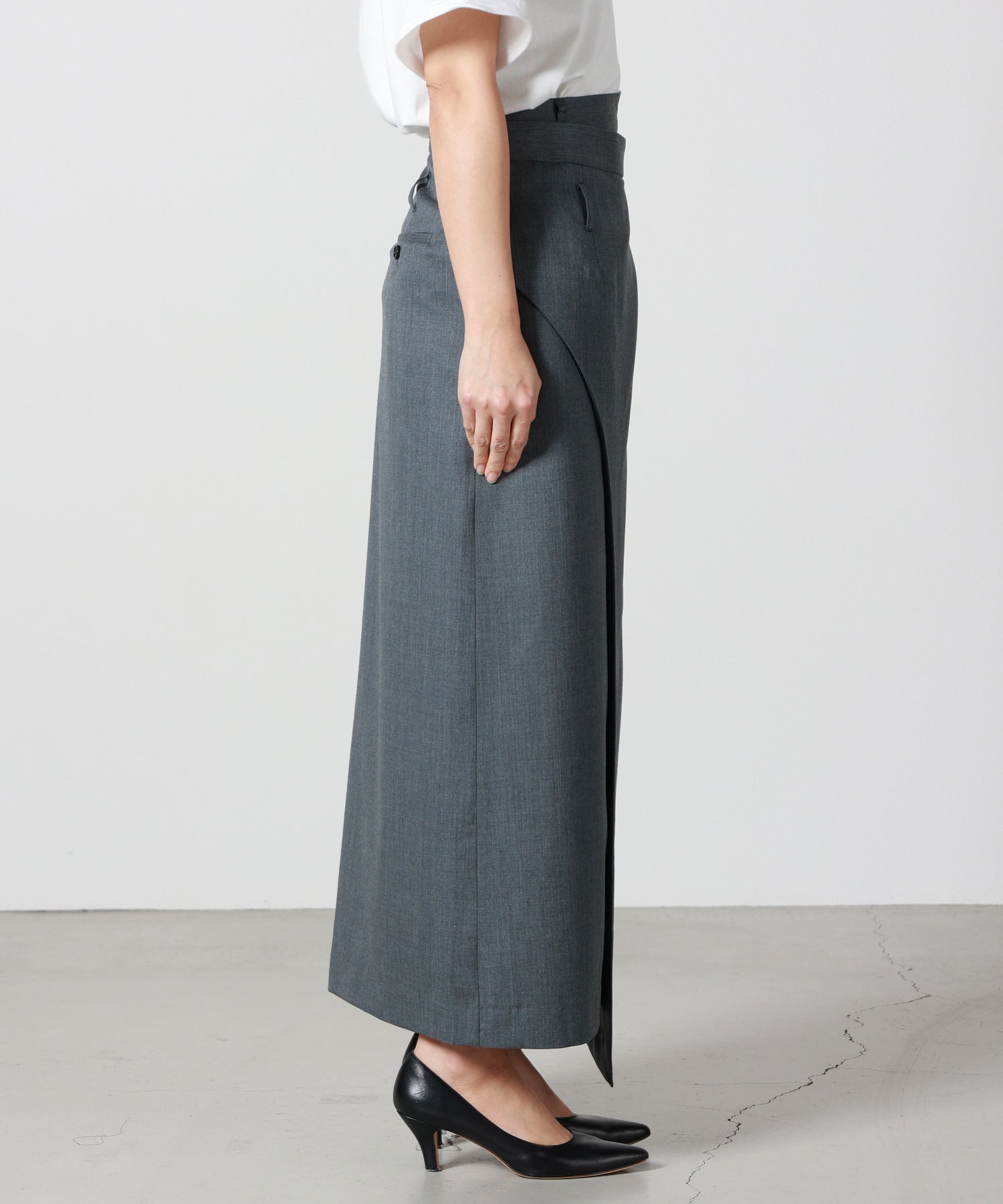 新品タグ付き INSCRIRE レザー スカート ラップスカート アンスクリア INSCRIRE(アンスクリア)】 WOOL WRAP SKIRT｜PARIGOT ONLINE（パリゴ