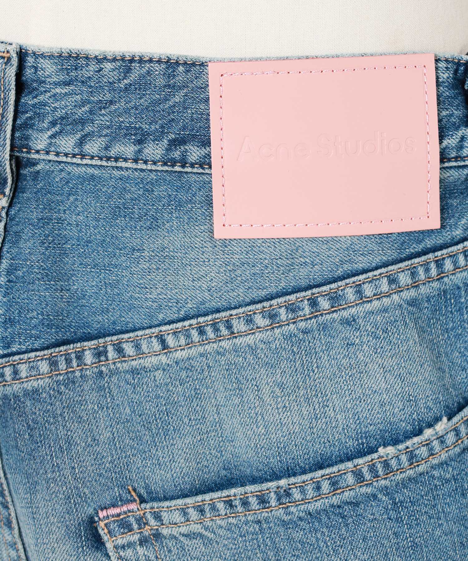 Acne Studios(アクネストゥディオズ)】 ルーズフィットジーンズ - 2023