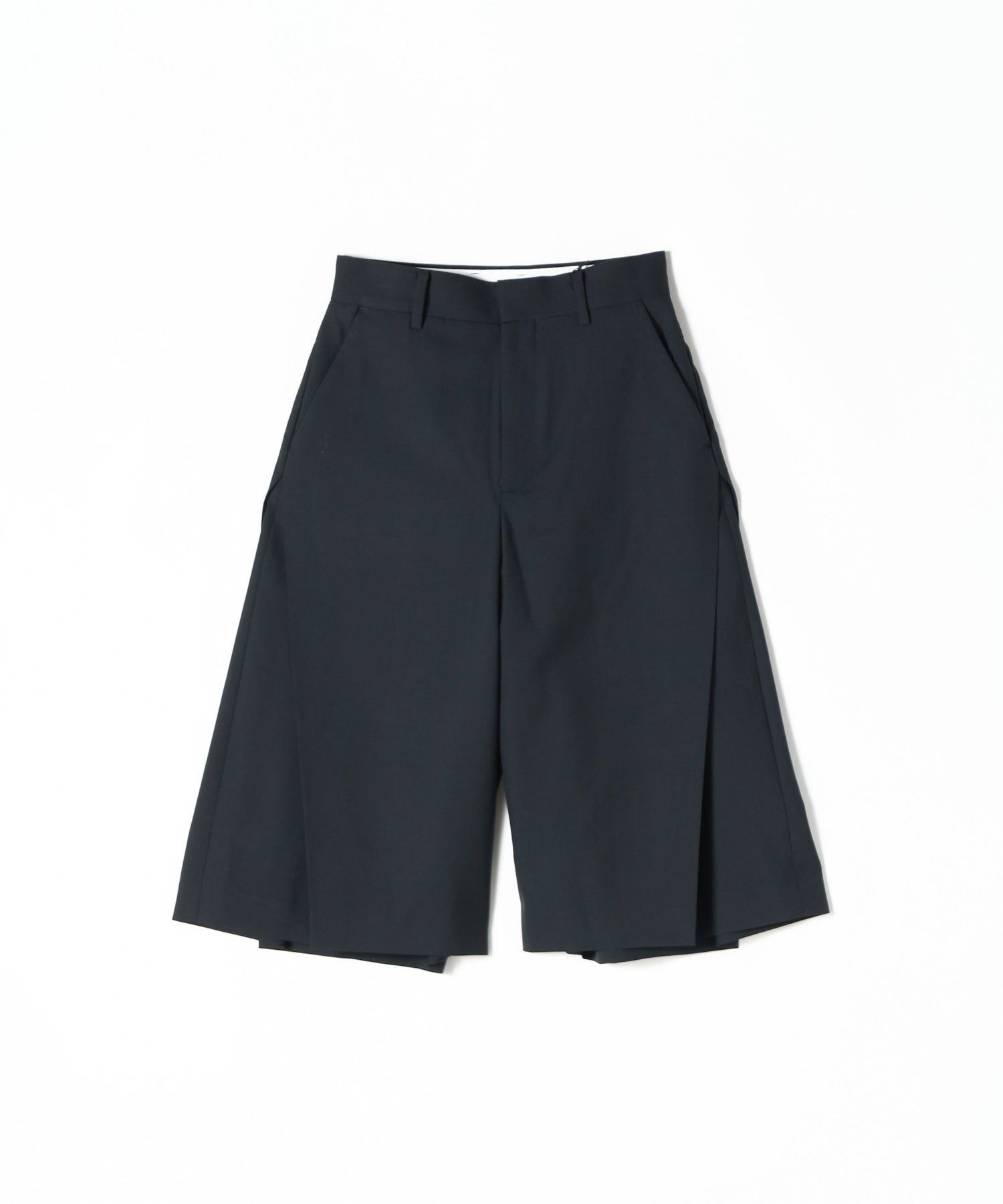 HYKE(ハイク)】 WOOL SIDE TUCK SHORTS｜PARIGOT ONLINE（パリゴ
