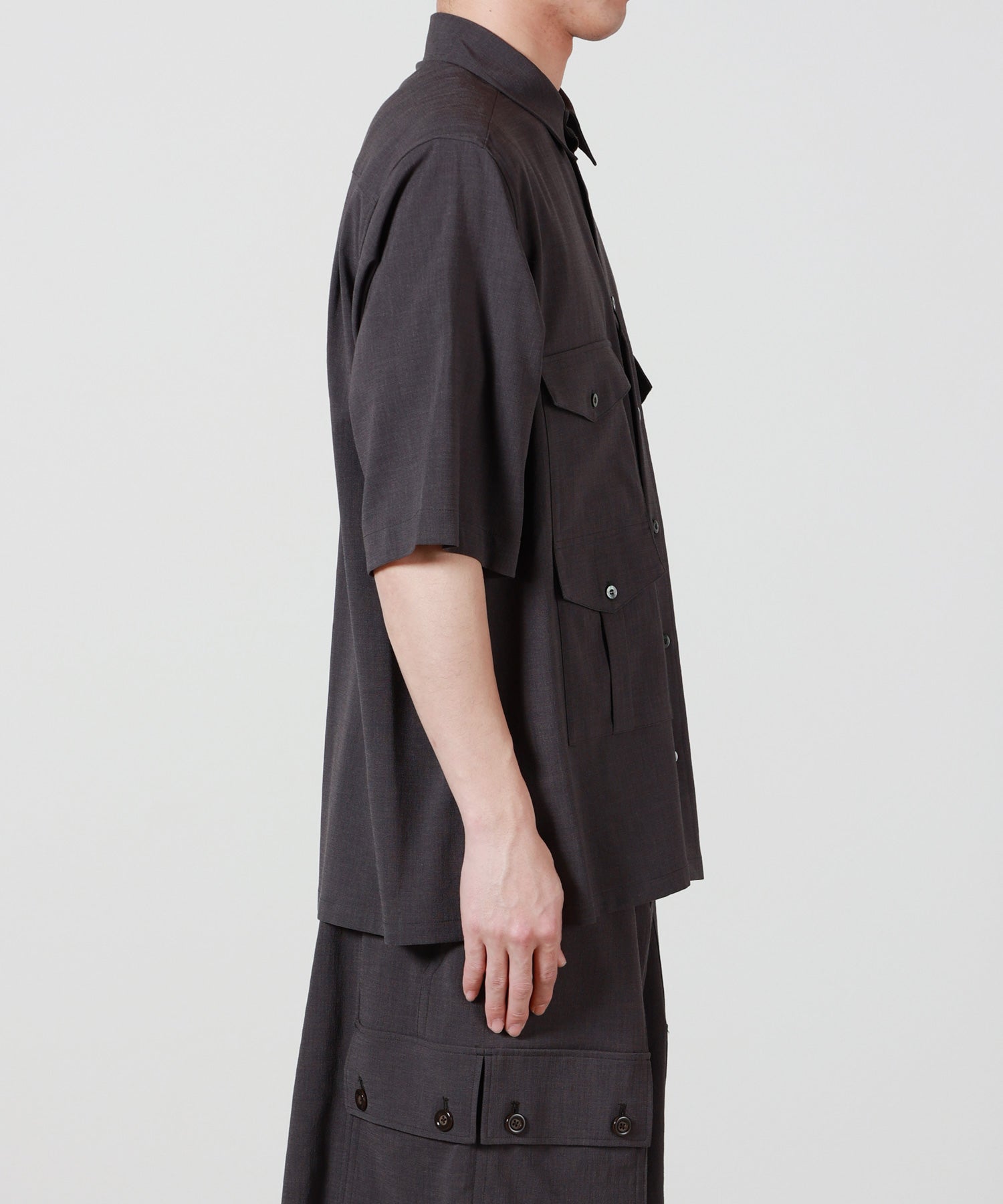 UJOH(ウジョー)】 Multi Pocket Half Sleeve Shirt｜PARIGOT ONLINE