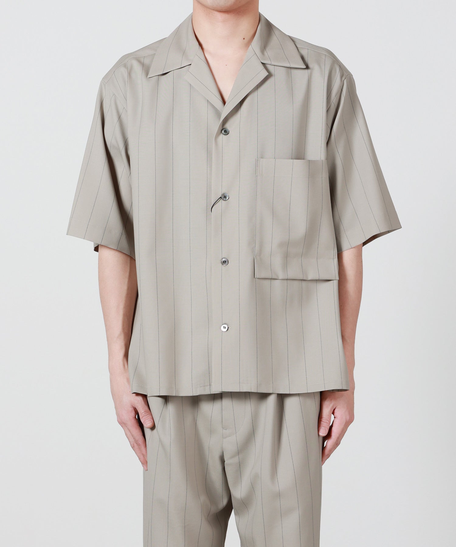 UJOH(ウジョー)】 Wide Set Open Collar BOX Shirt｜PARIGOT ONLINE