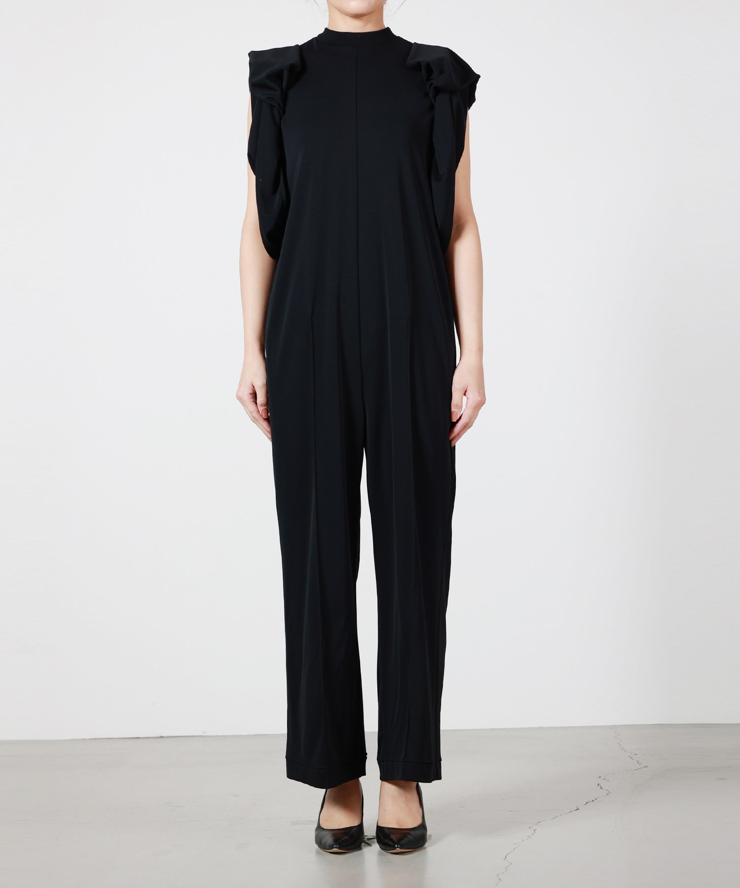 TOGA PULLA(トーガプルラ)】 ROLL SLEEVE JUMPSUITS|PARIGOT TOGA PULLA(トーガプルラ)】 ROLL SLEEVE JUMPSUITS|PARIGOT