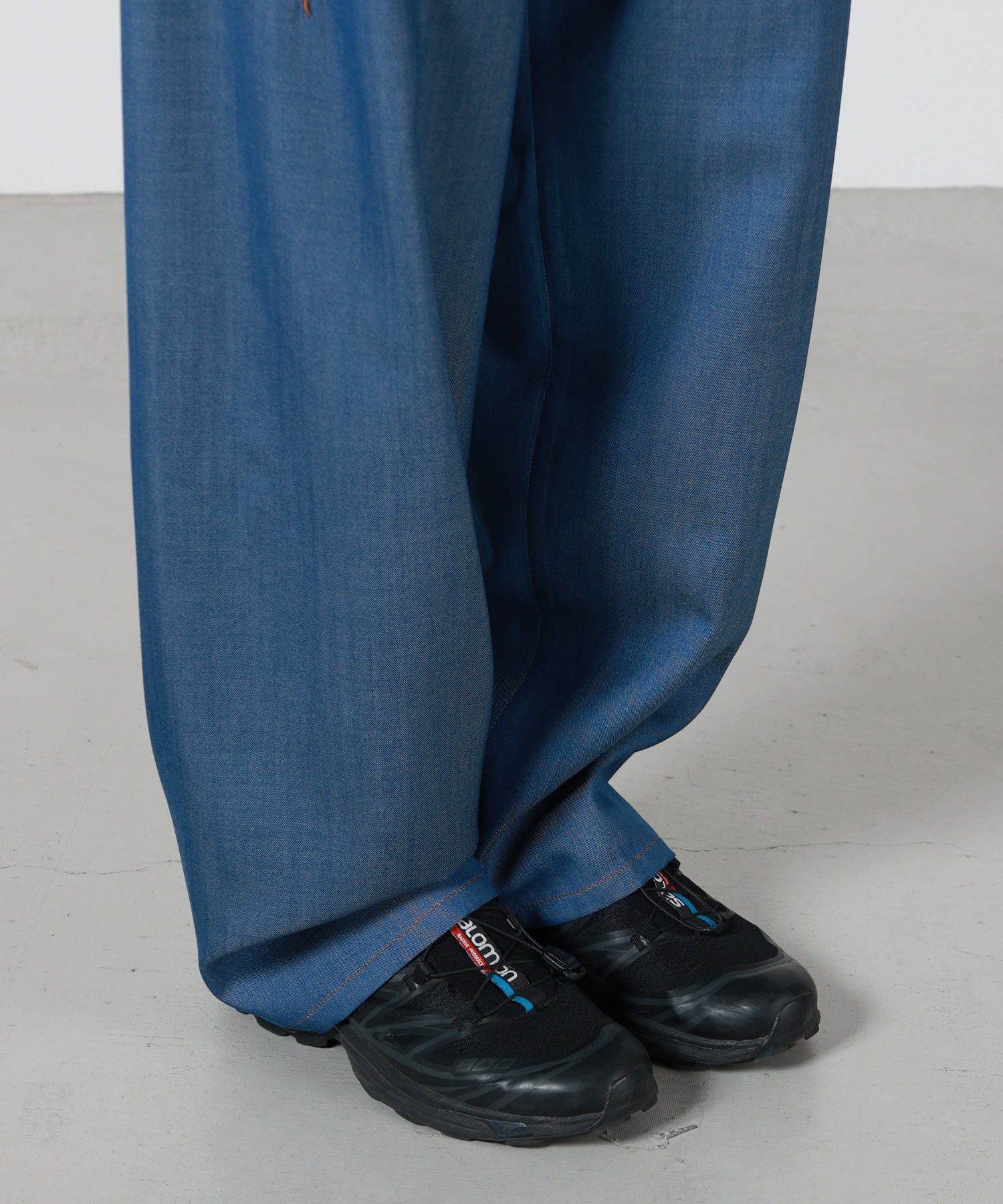 OVERCOAT(オーバーコート)】 DENIM PANTS IN BLUE DENIM｜PARIGOT