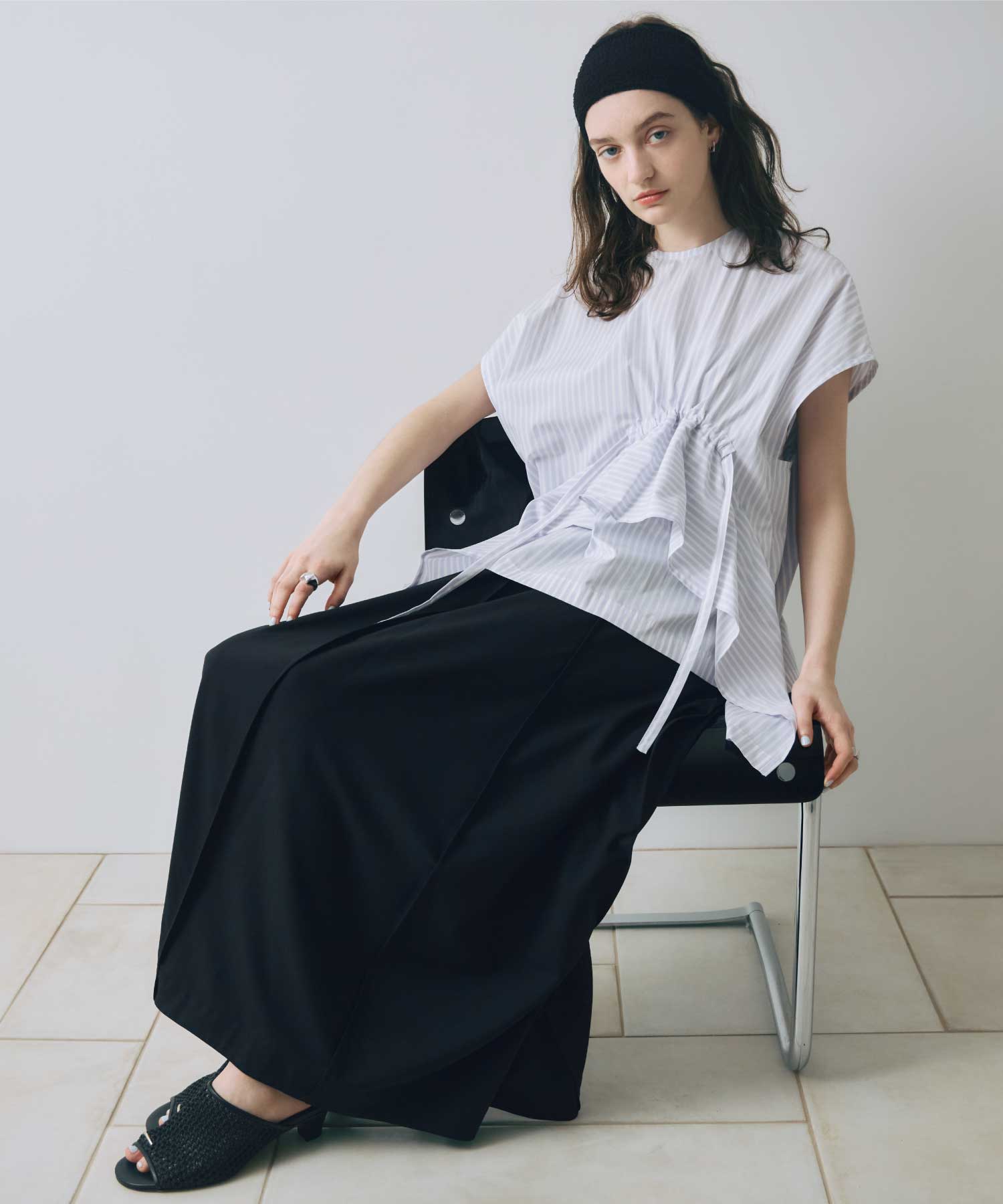 IHNN(イン)】 Curve Skirt｜PARIGOT ONLINE（パリゴオンライン）