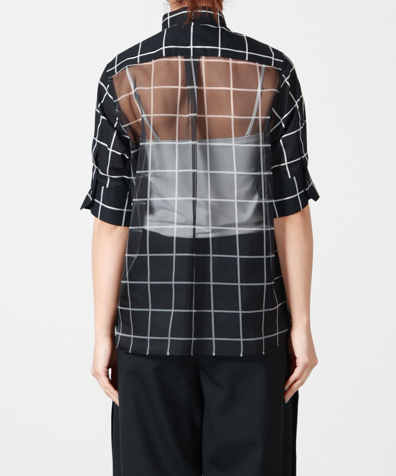 HYKE(ハイク)】 SHEER BACK WINDOWPANE SHORT SLV BLOUSE｜PARIGOT
