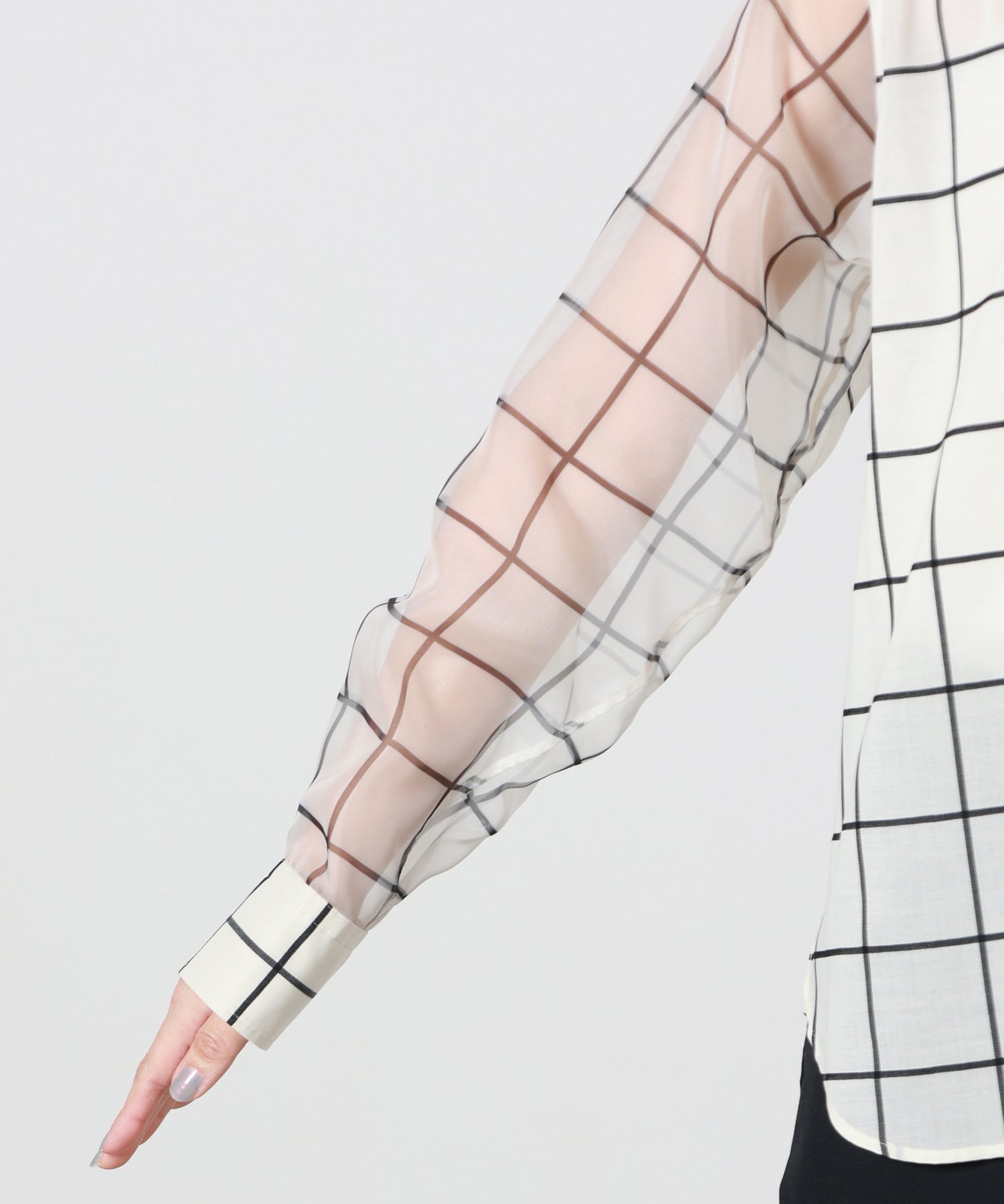 HYKE(ハイク)】 SHEER SLEEVE WINDOWPANE BLOUSE｜PARIGOT ONLINE