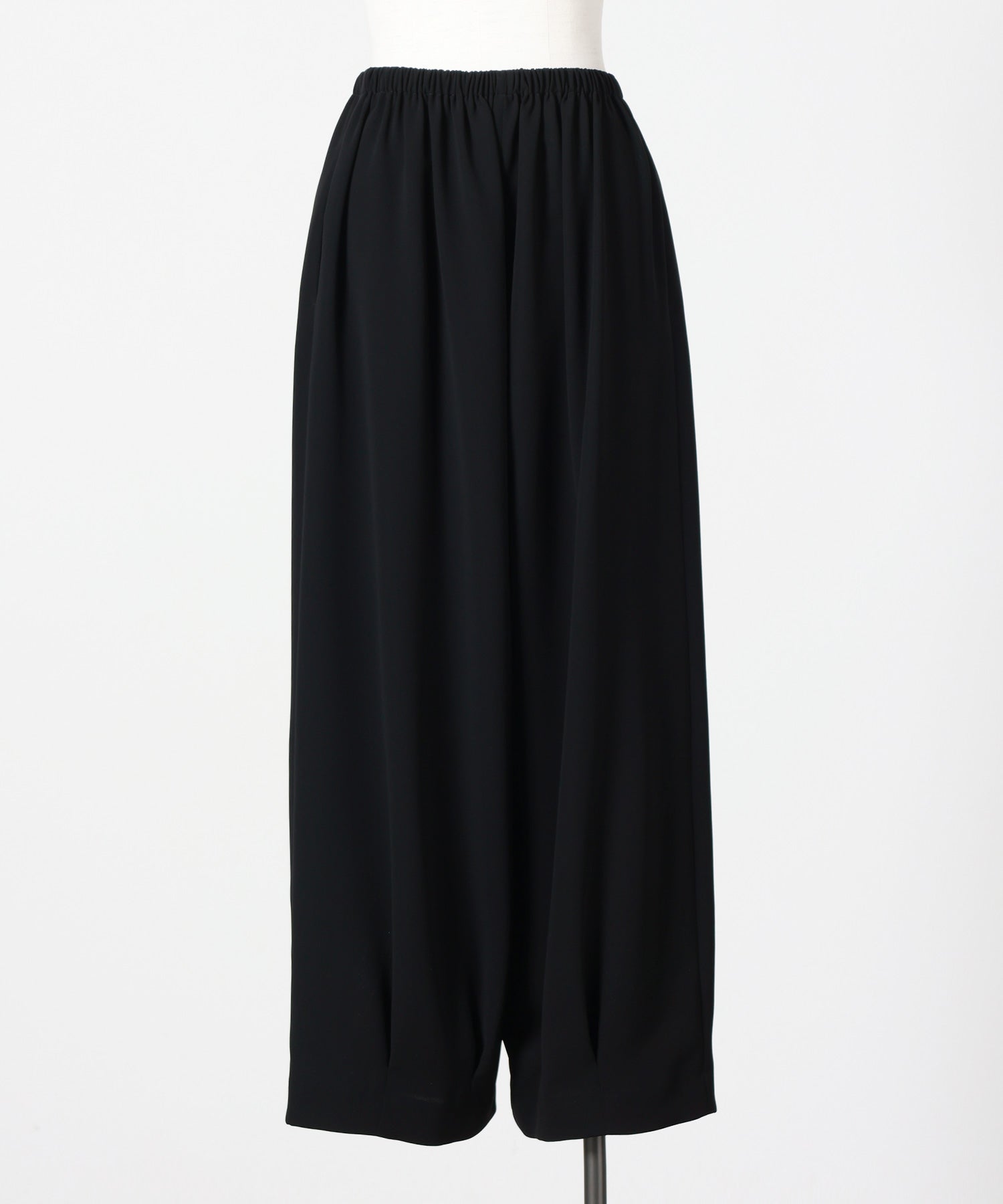 ENFOLD(エンフォルド)】 TUCK-HEM WIDE-COCOON PANTS｜PARIGOT ONLINE