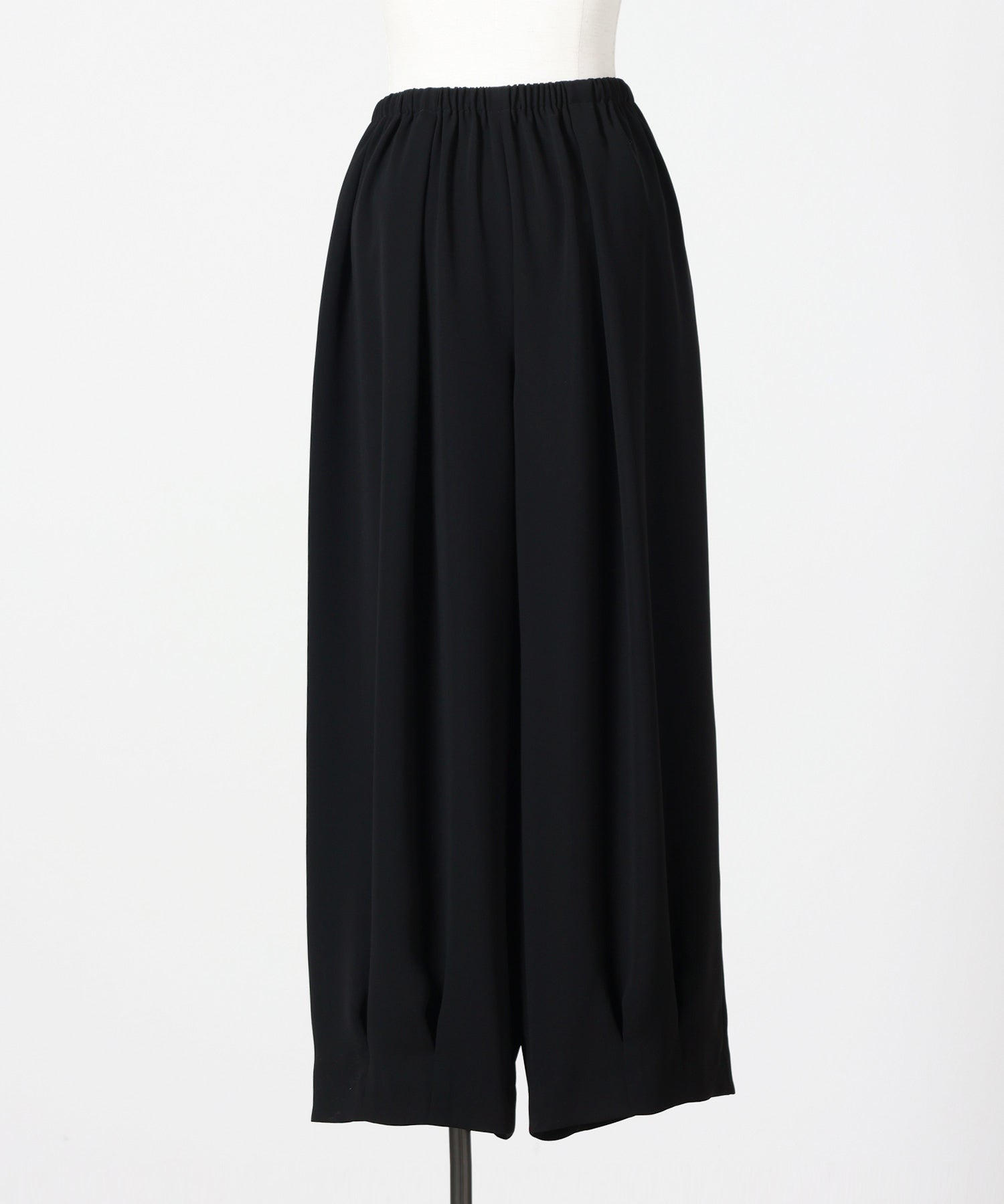 ENFOLD(エンフォルド)】 TUCK-HEM WIDE-COCOON PANTS｜PARIGOT ONLINE